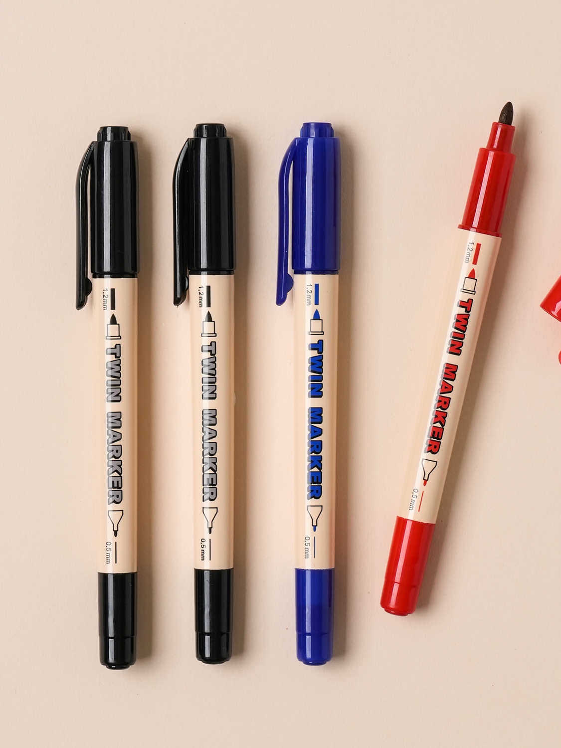 Twin oily marker 4-pack mixed