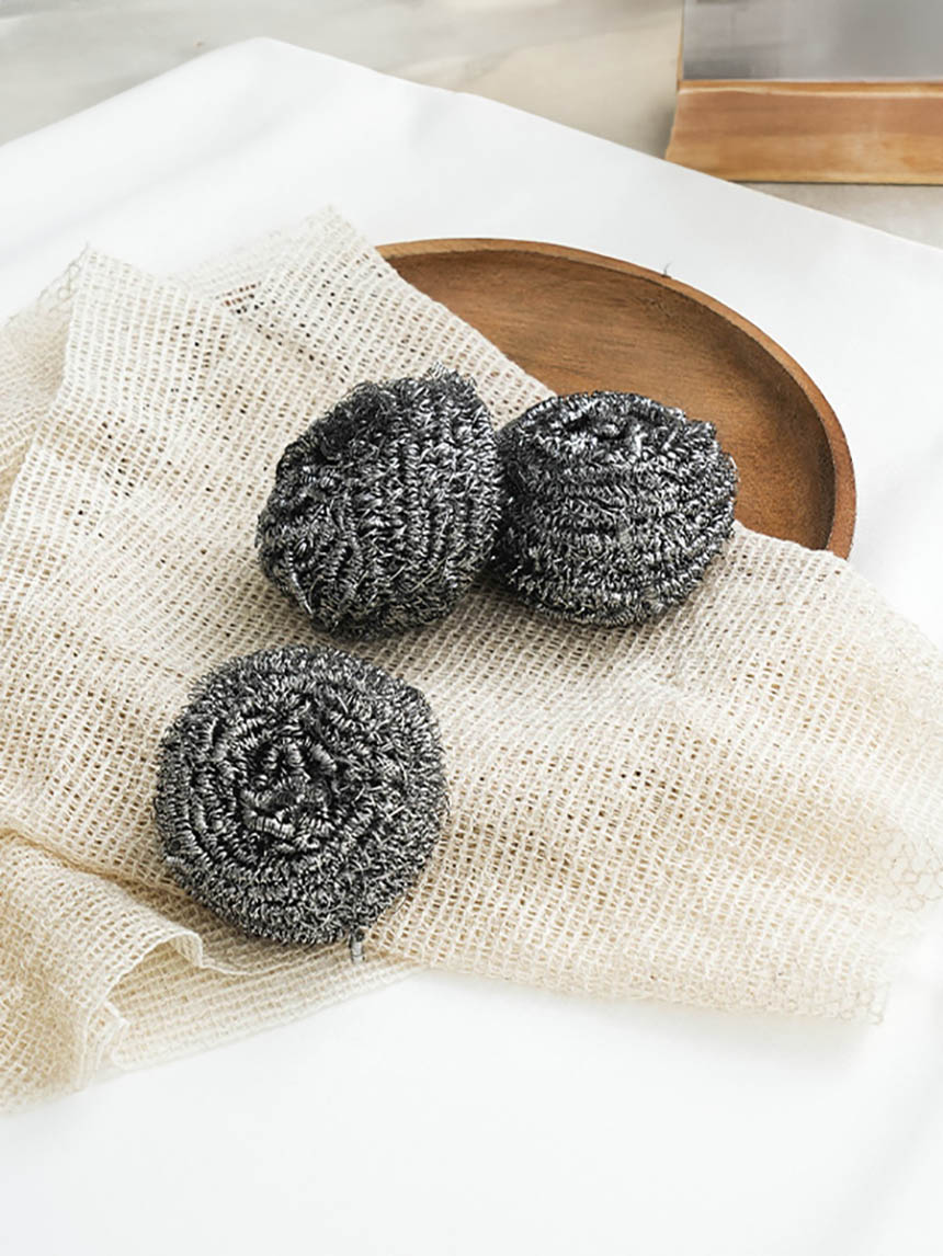 3 stainless steel wire scrubbers