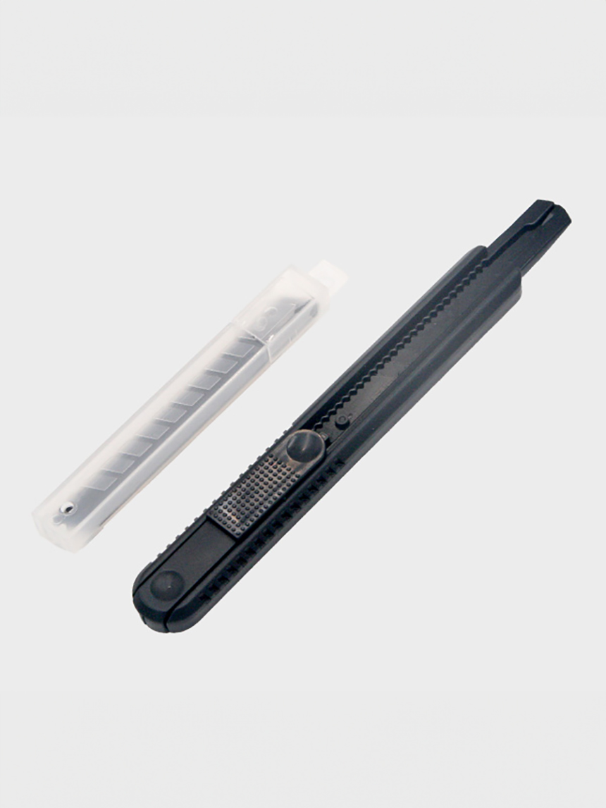 Set with slide black coated cutter knife slim type refill