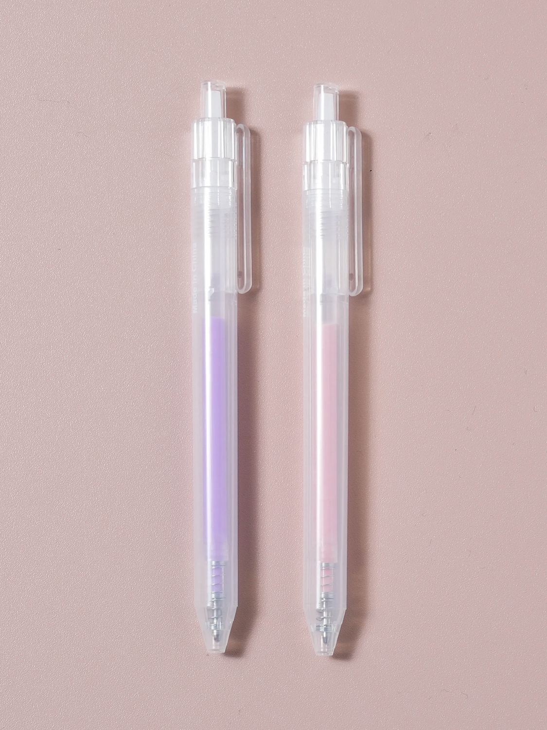 2 knock-type glue pens