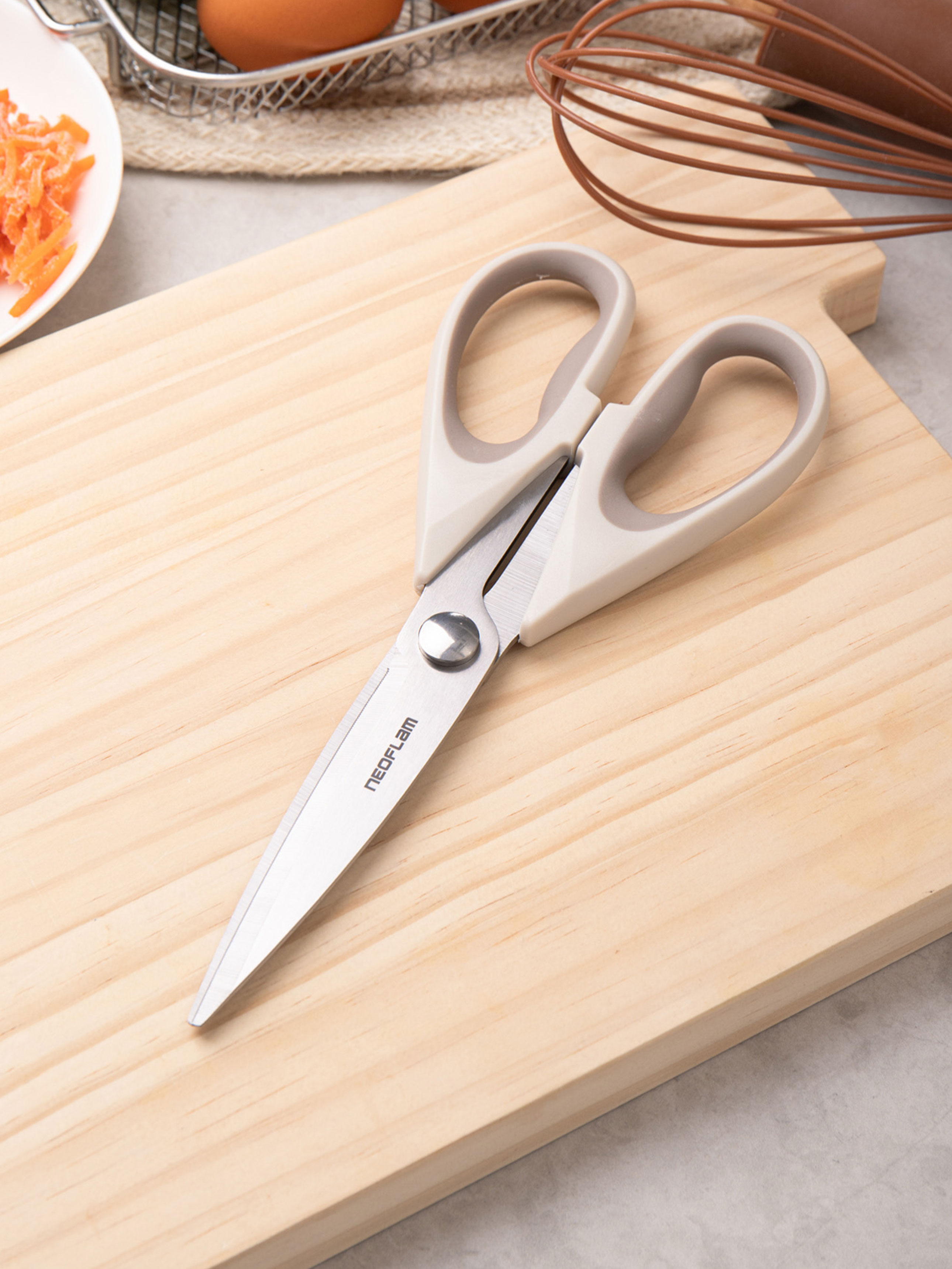 [1 million units sold] Neoflam TPE handle stainless steel kitchen scissors