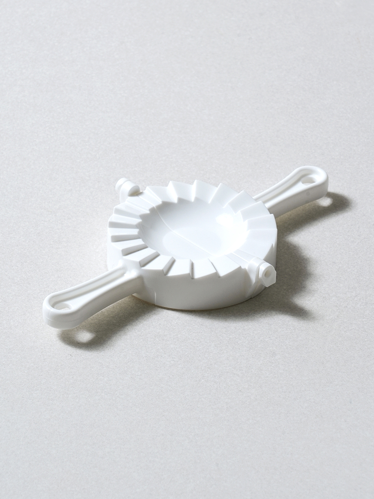 Convenient dumpling maker made in Japan