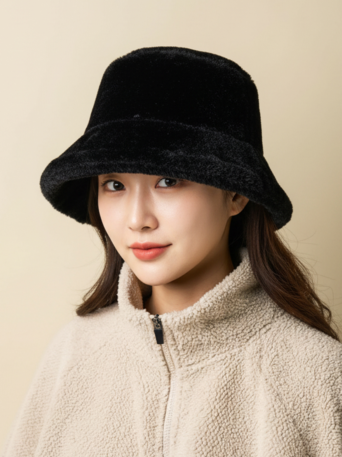 Soft fur bucket hat black