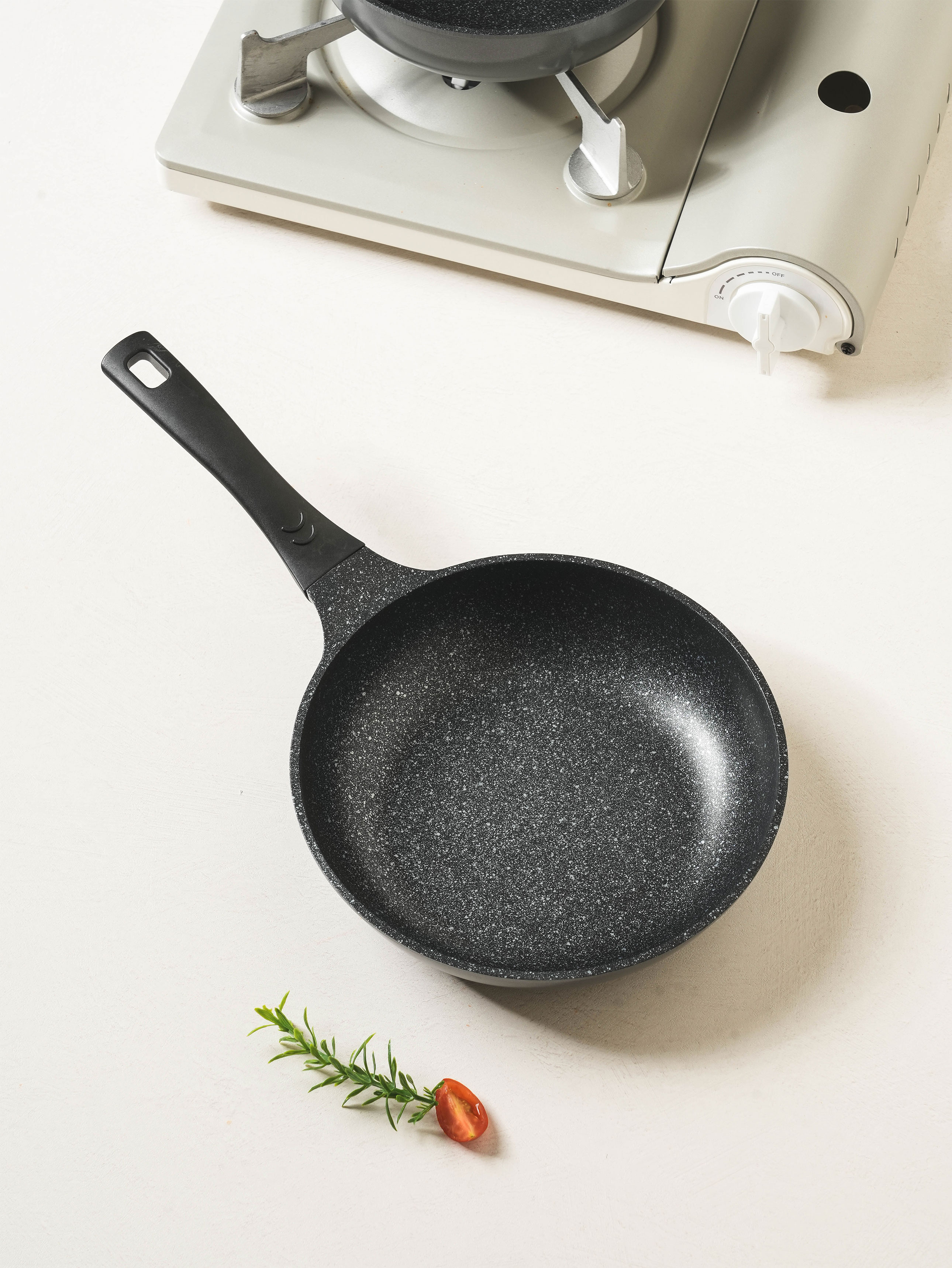 20cm non-stick frying pan