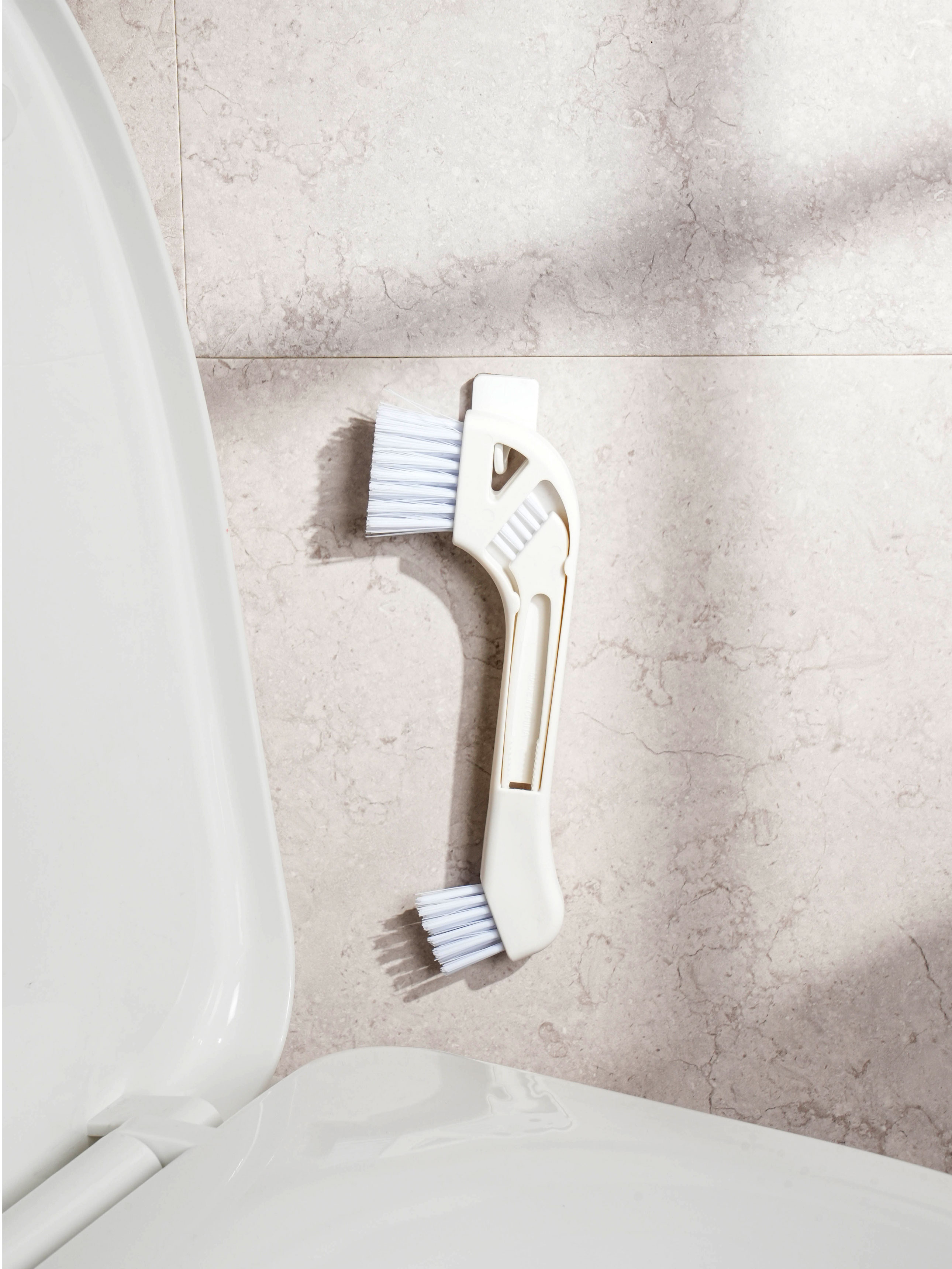 Two-way crevice cleaning brush & mini nipper brush set