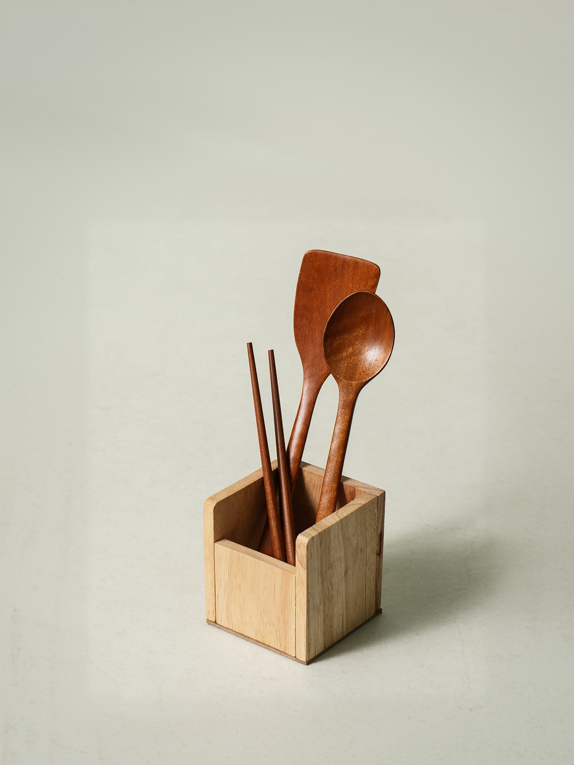 Rubber tree 1-compartment multipurpose rack plain pattern