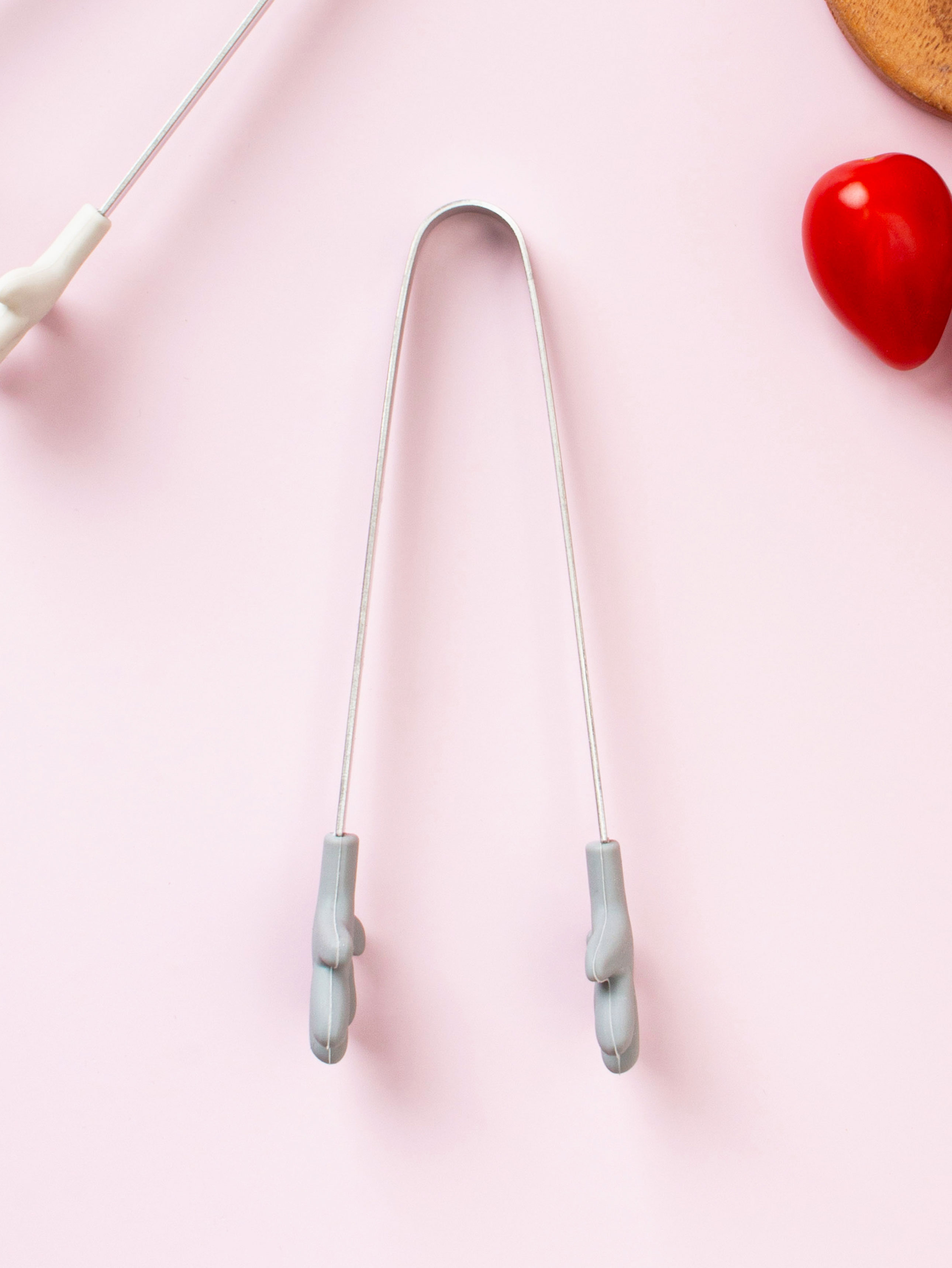 Palm-shaped silicone multipurpose tongs gray