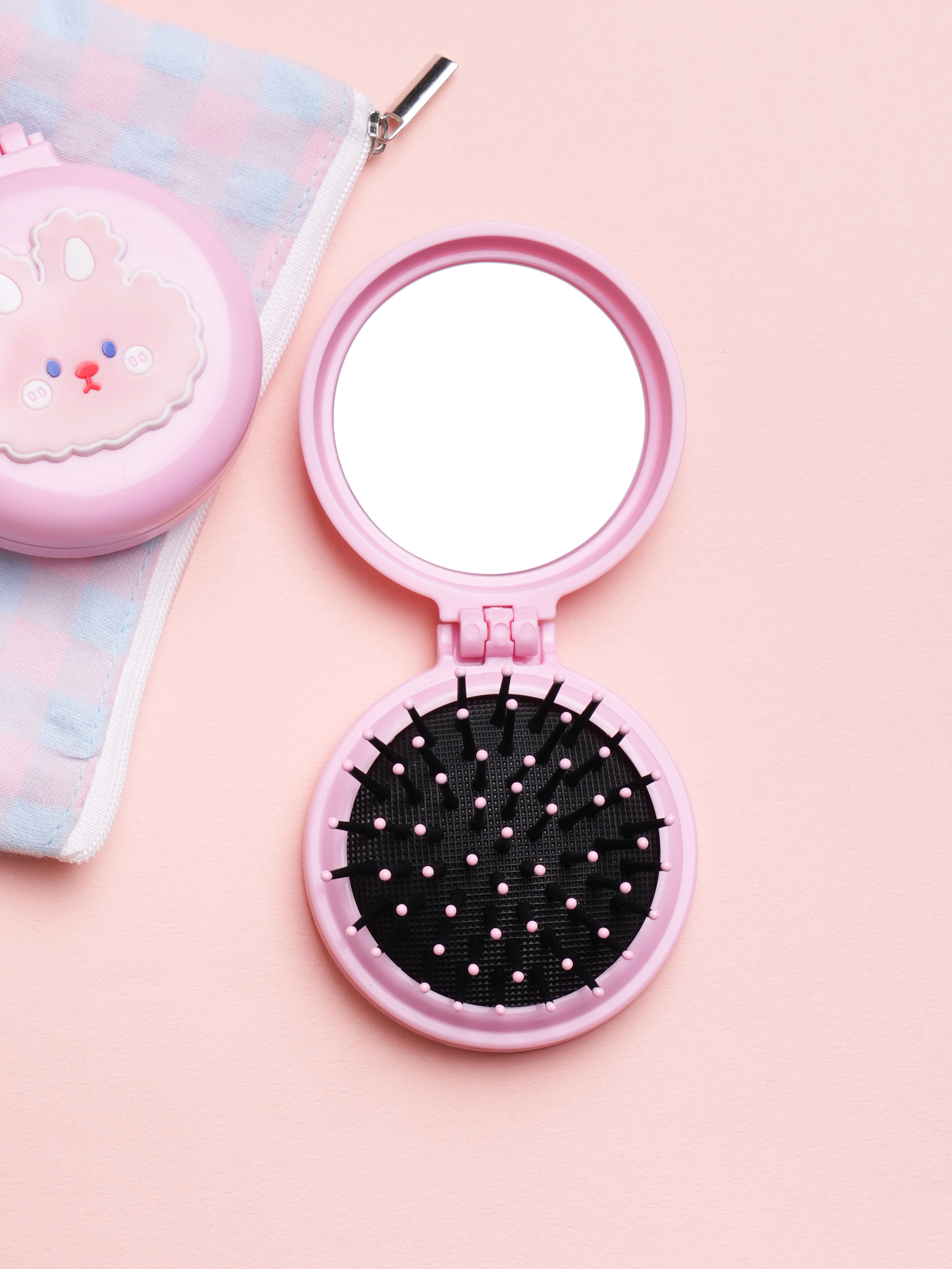Portable foldable round brush