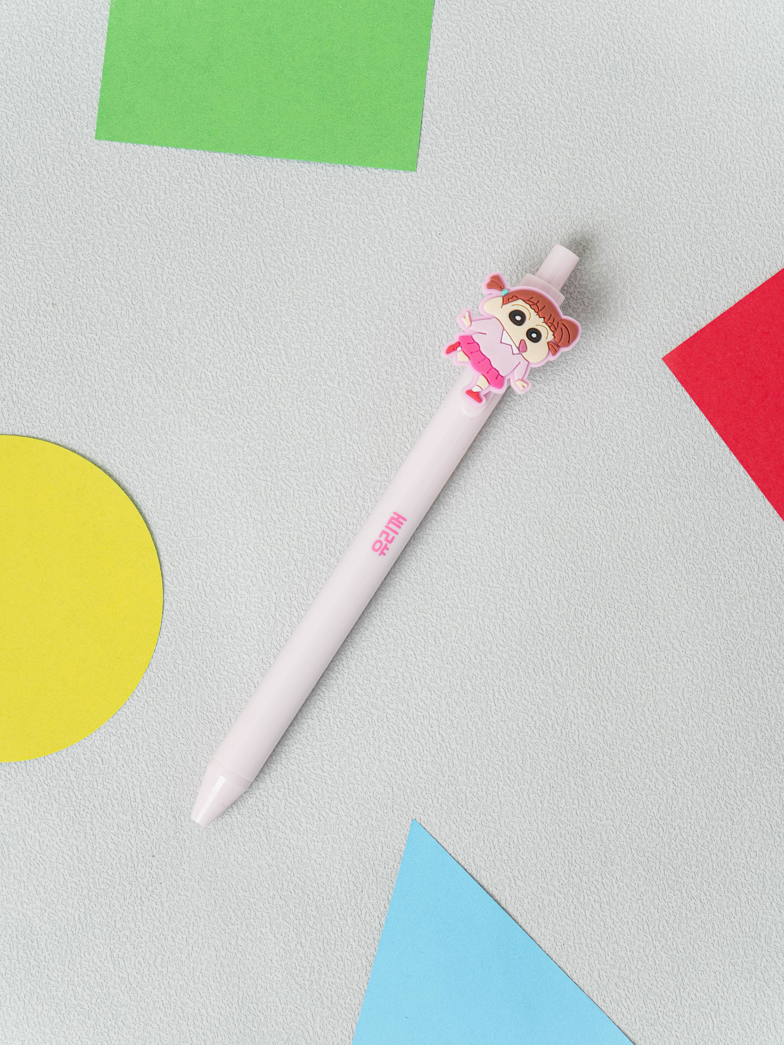 Crayon Shin-chan decorated gel pen glass