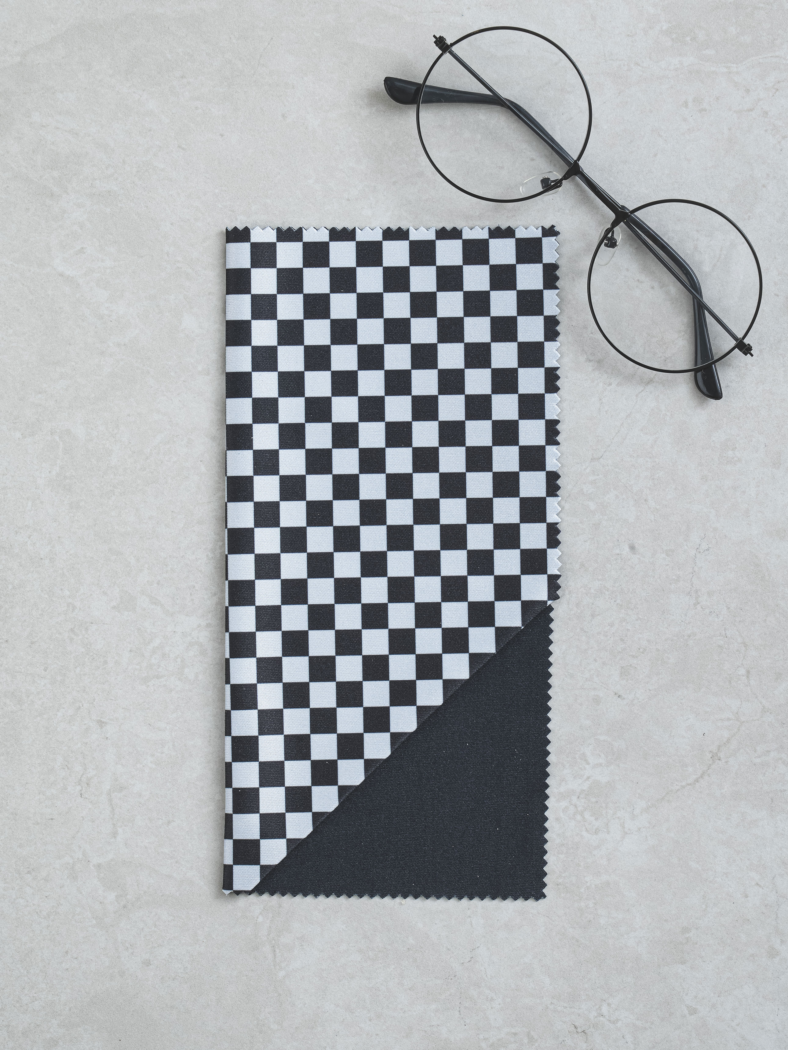 Microfiber double-sided glasses cleaner black check