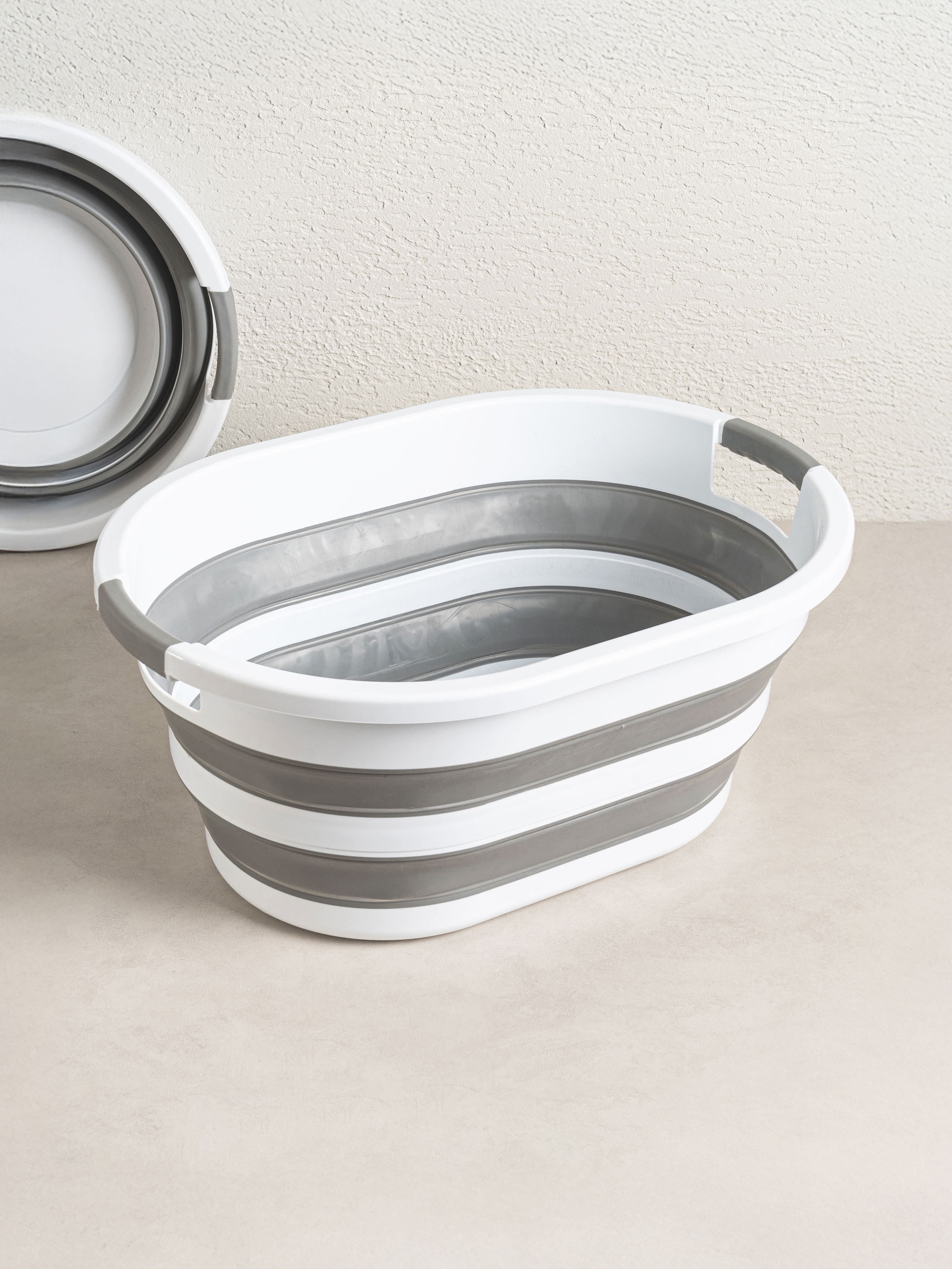 Two-tier foldable large basin 53