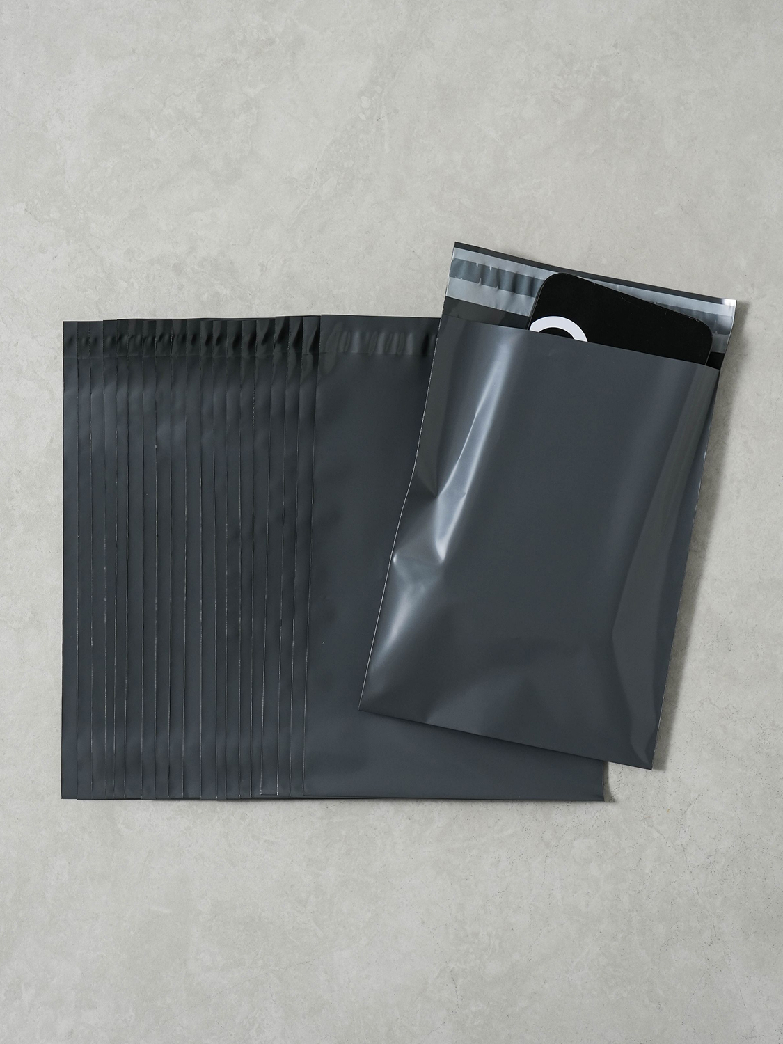 Adhesive delivery envelopes 15 x 20 cm, 20 sheets