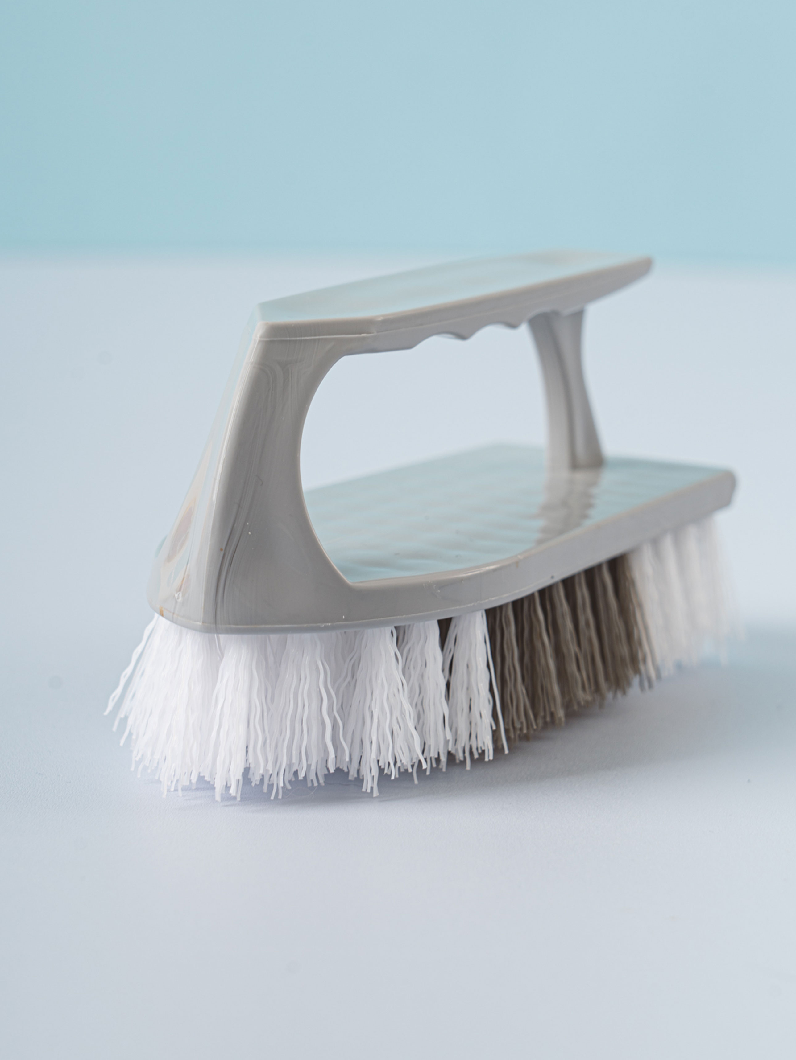 cleaning brush medium