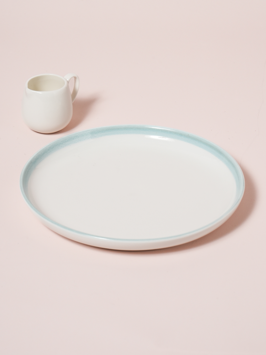 구부 컬러 테두리 라인 접시 18 cm
