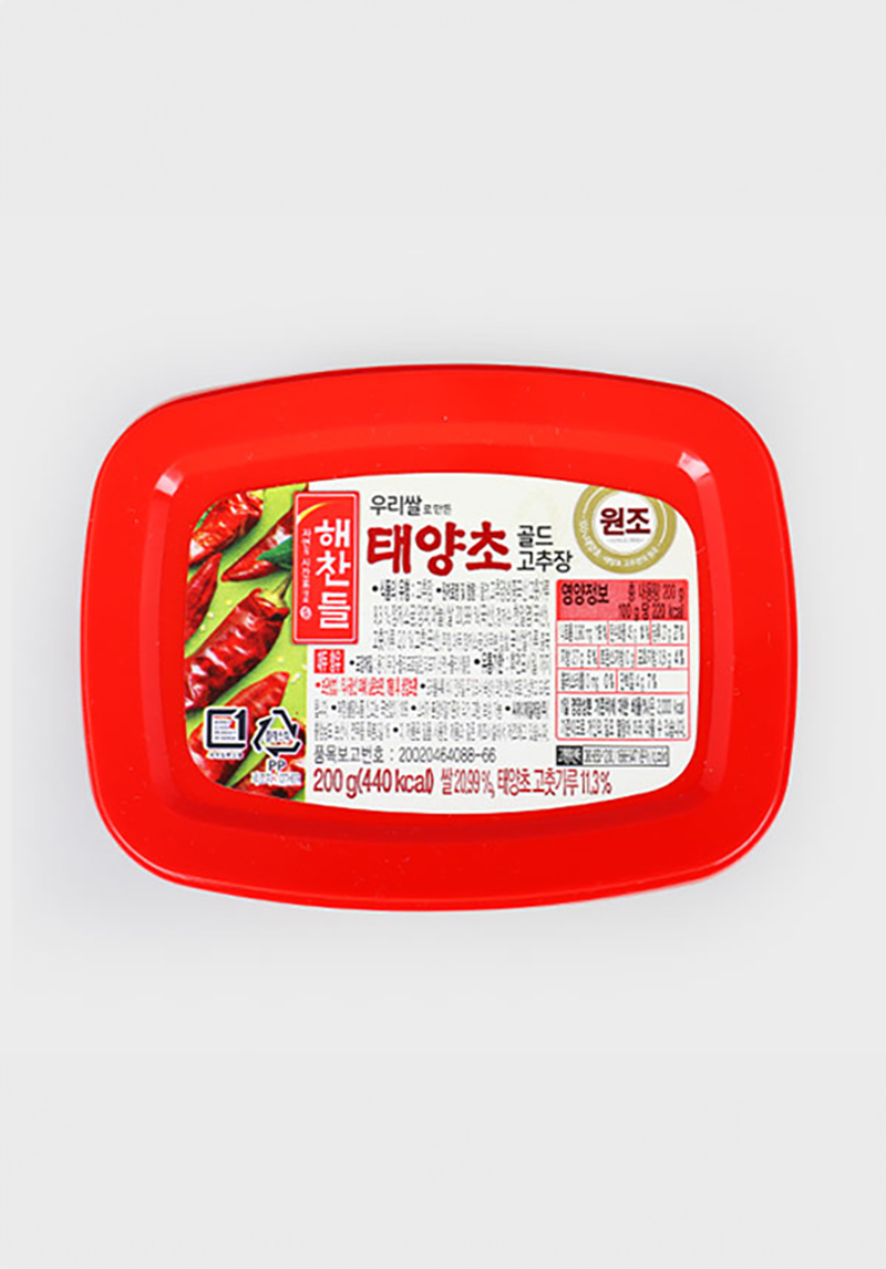 CJ Haechandle Taeyangcho Gold Red Pepper Paste made with Korean rice 200g