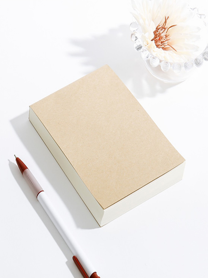 200 sheets of plain kraft memo paper