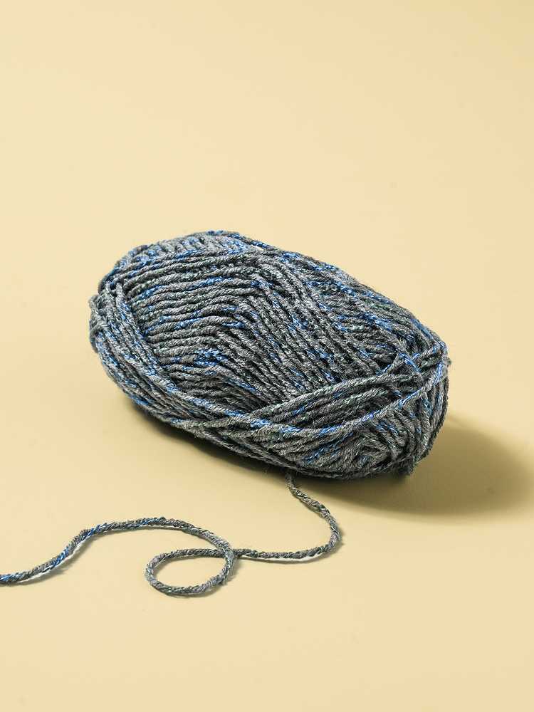 Mixpoint acrylic knitting yarn 40 g gray