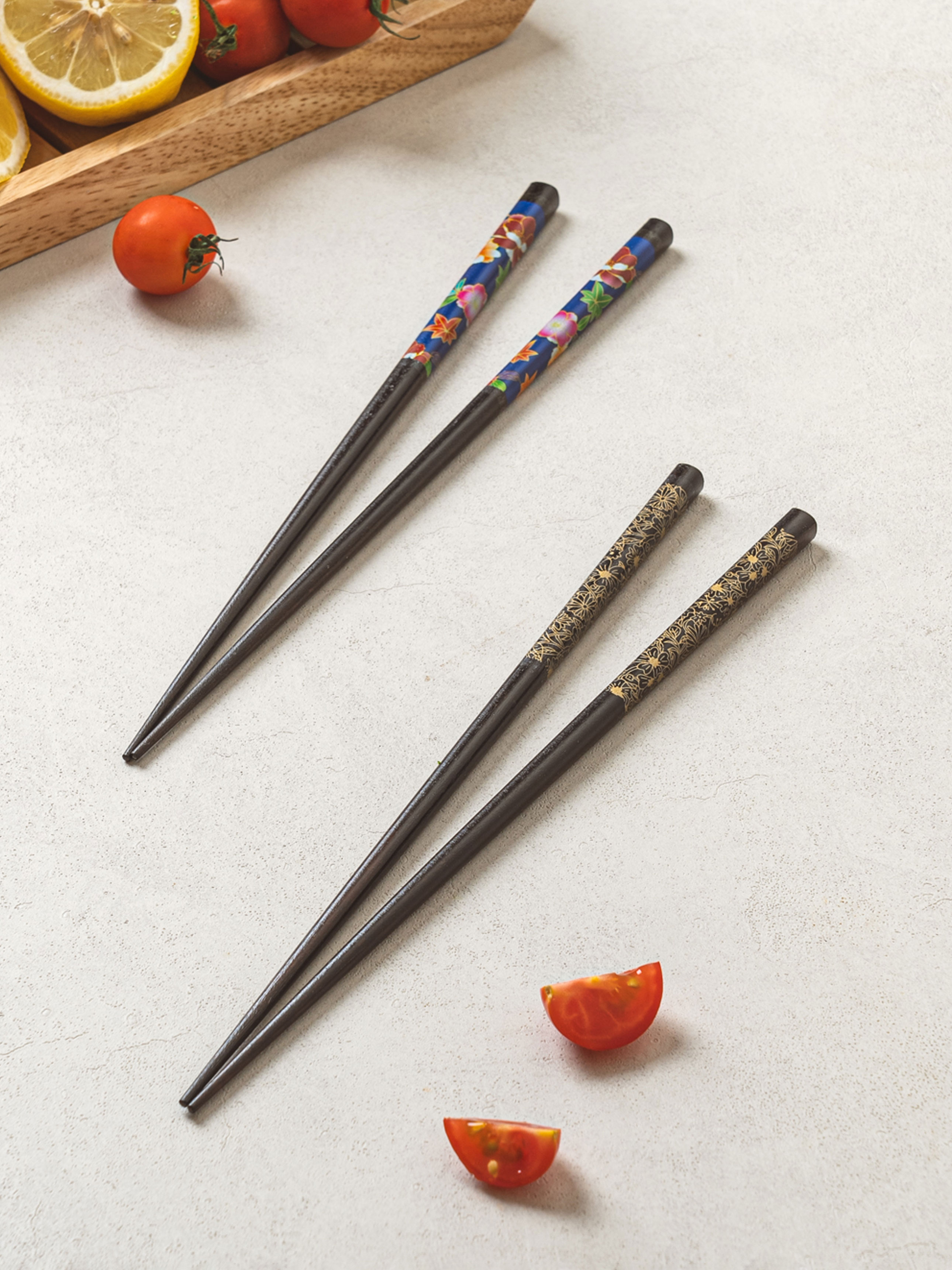 Set of 2 oak Japanese chopsticks