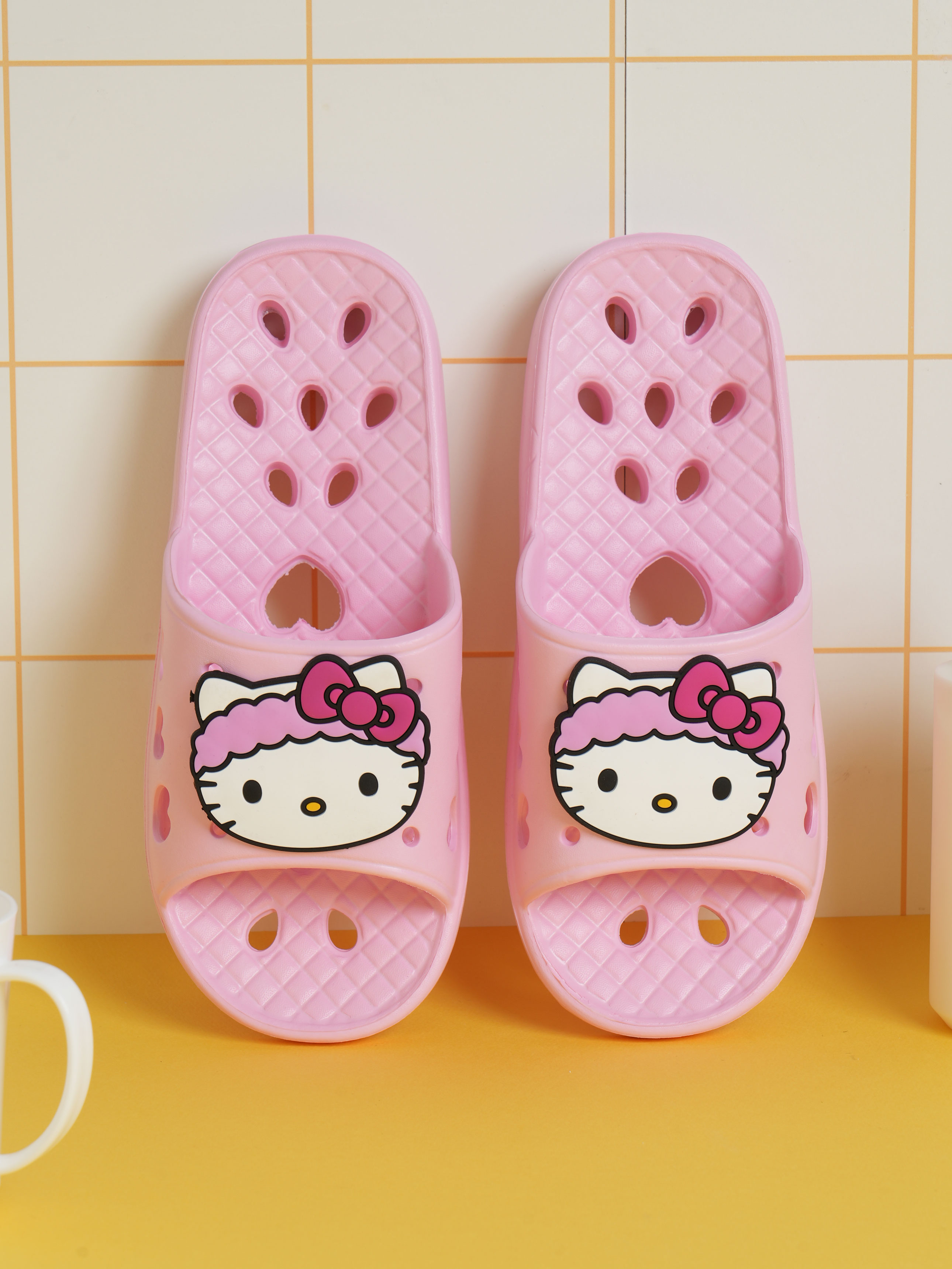 Hello Kitty EVA bathroom shoes 250~270 mm pink