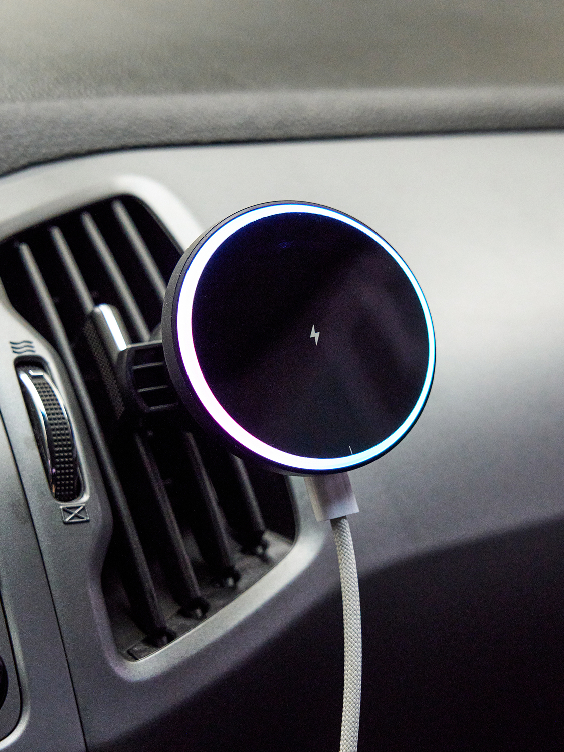 LED MagSafe Vehicle Wireless Charger Air Vent Type