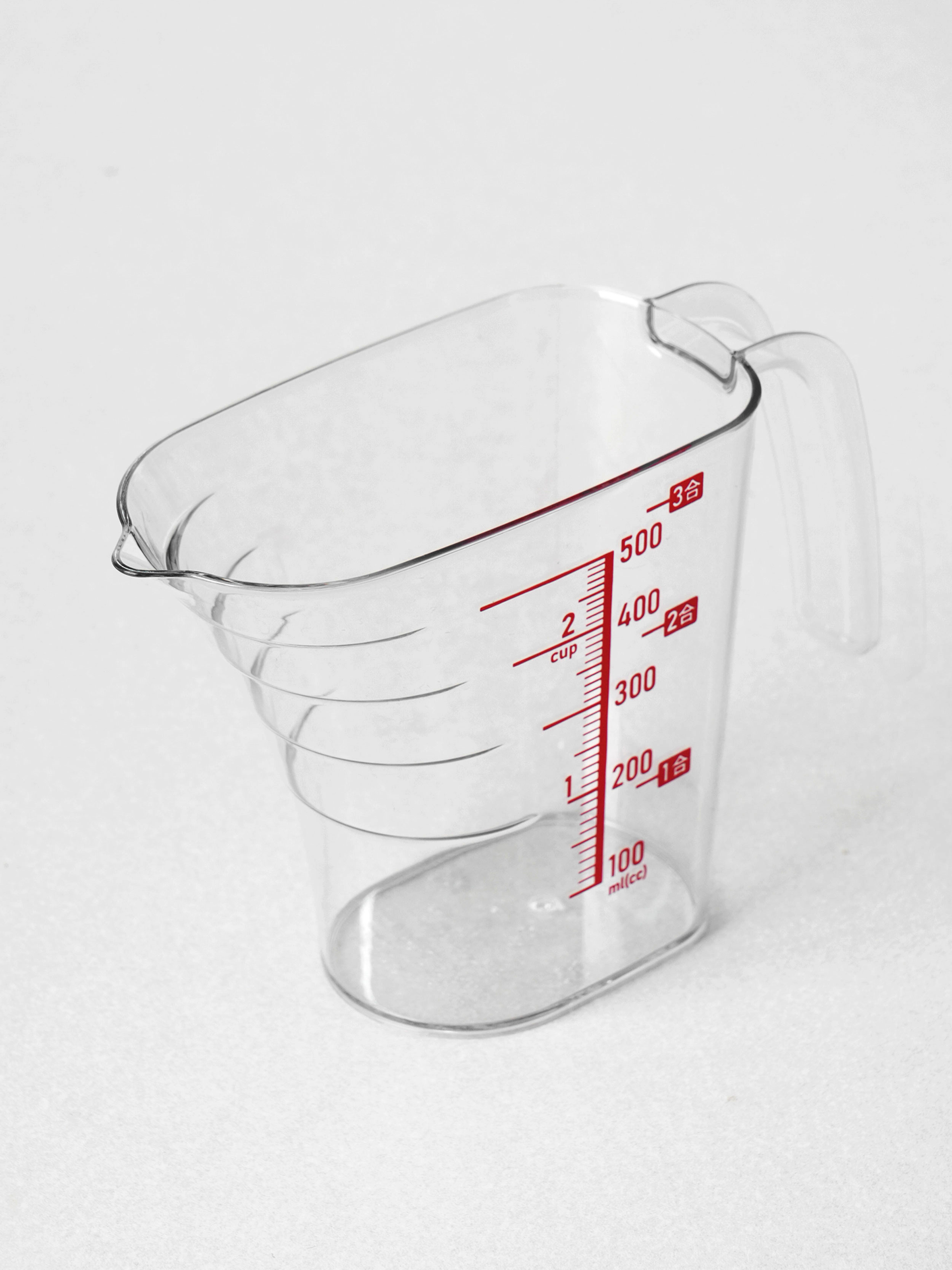Japanese-made stepped measuring cup 500 ml