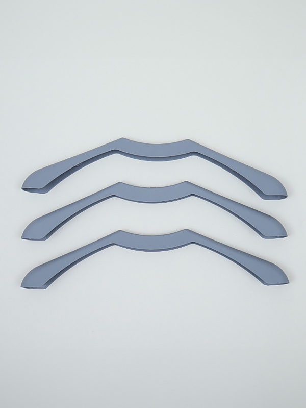 3 anti-shoulder hangers