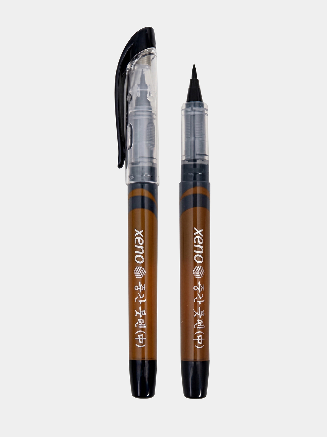 Zeno medium thickness brush pen