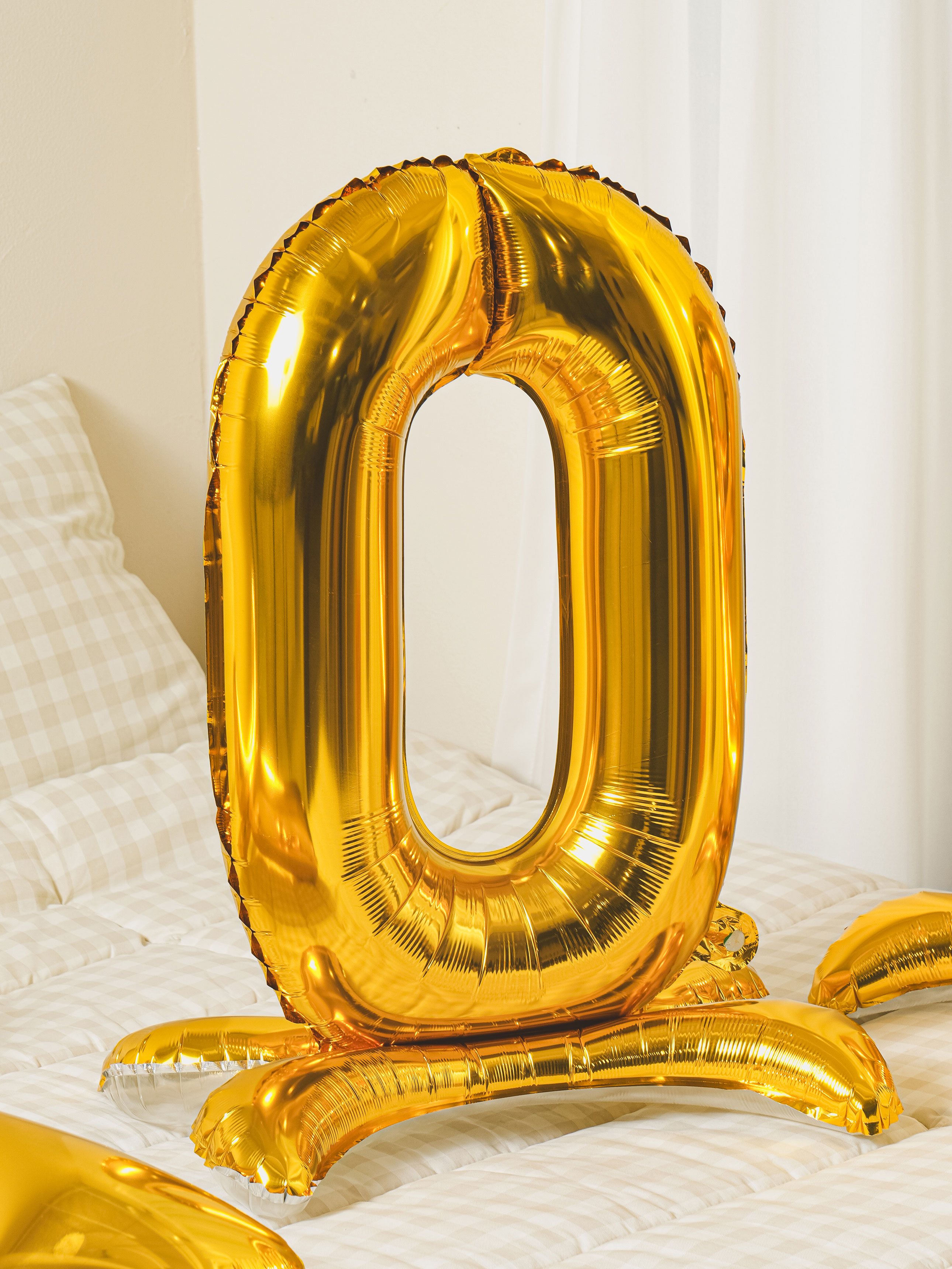 Gold Metallic Standing Number Balloon 0