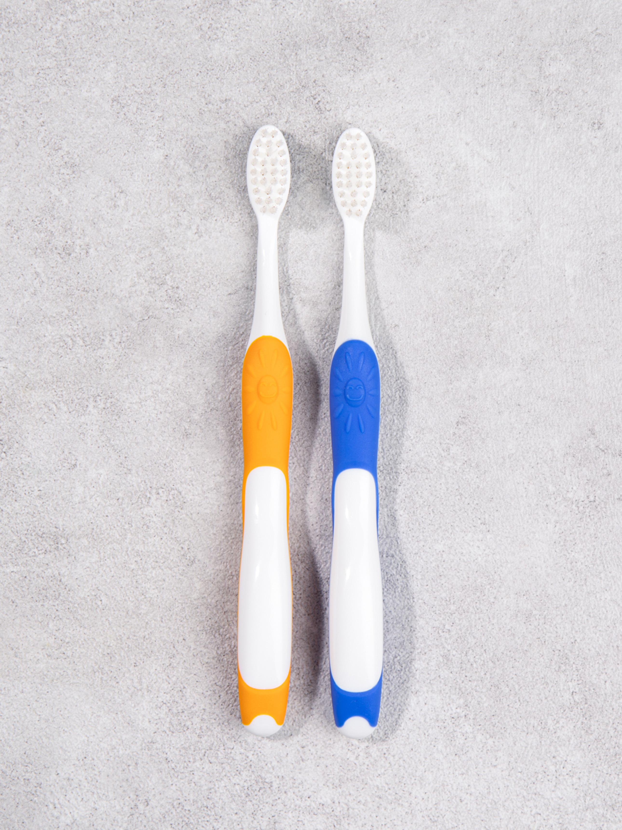 Dental care toothbrushes for children, 2 packs