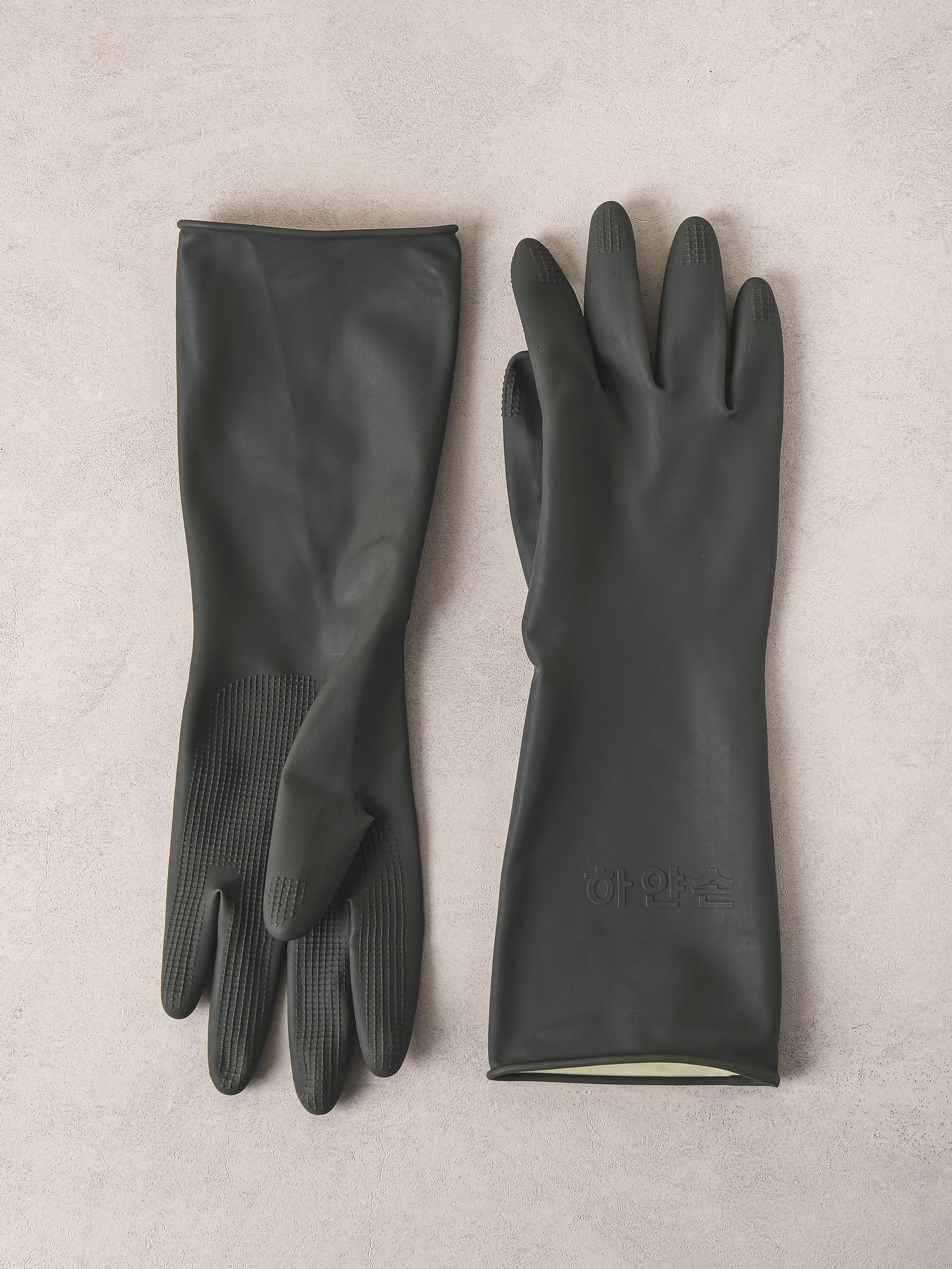 White Hand Beauty Rubber Gloves Medium Gray