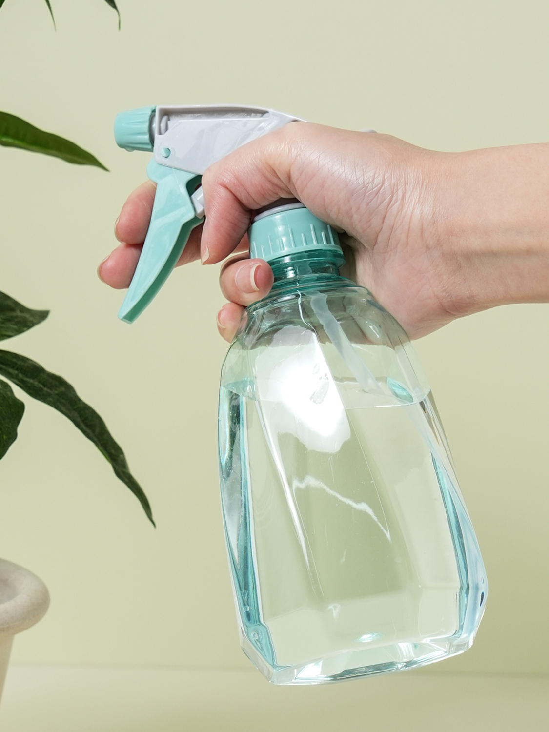 다각형 투톤 헤드 분무기 550 ml
