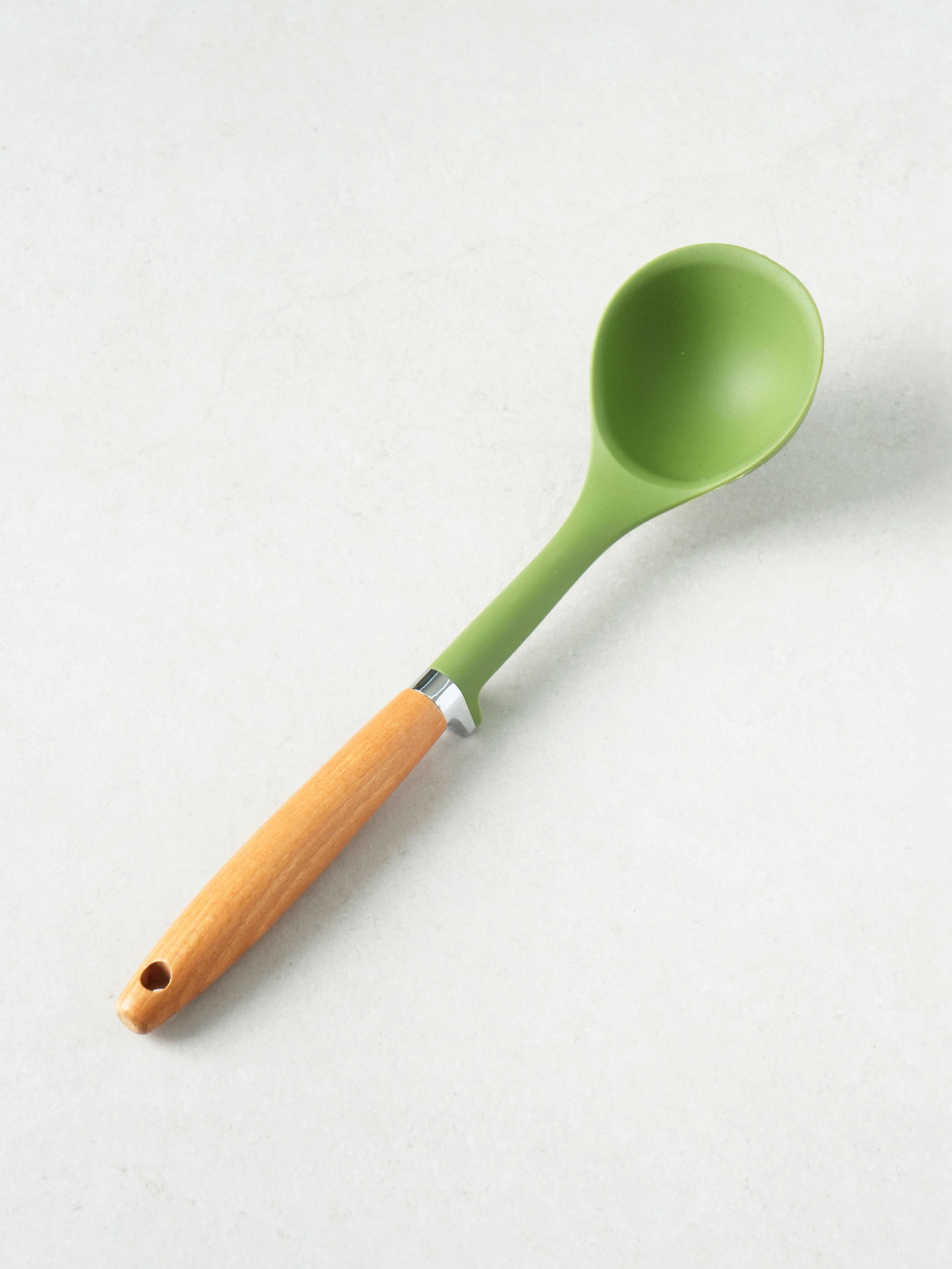 Chrome Point Silicone Scoop 33cm Olive