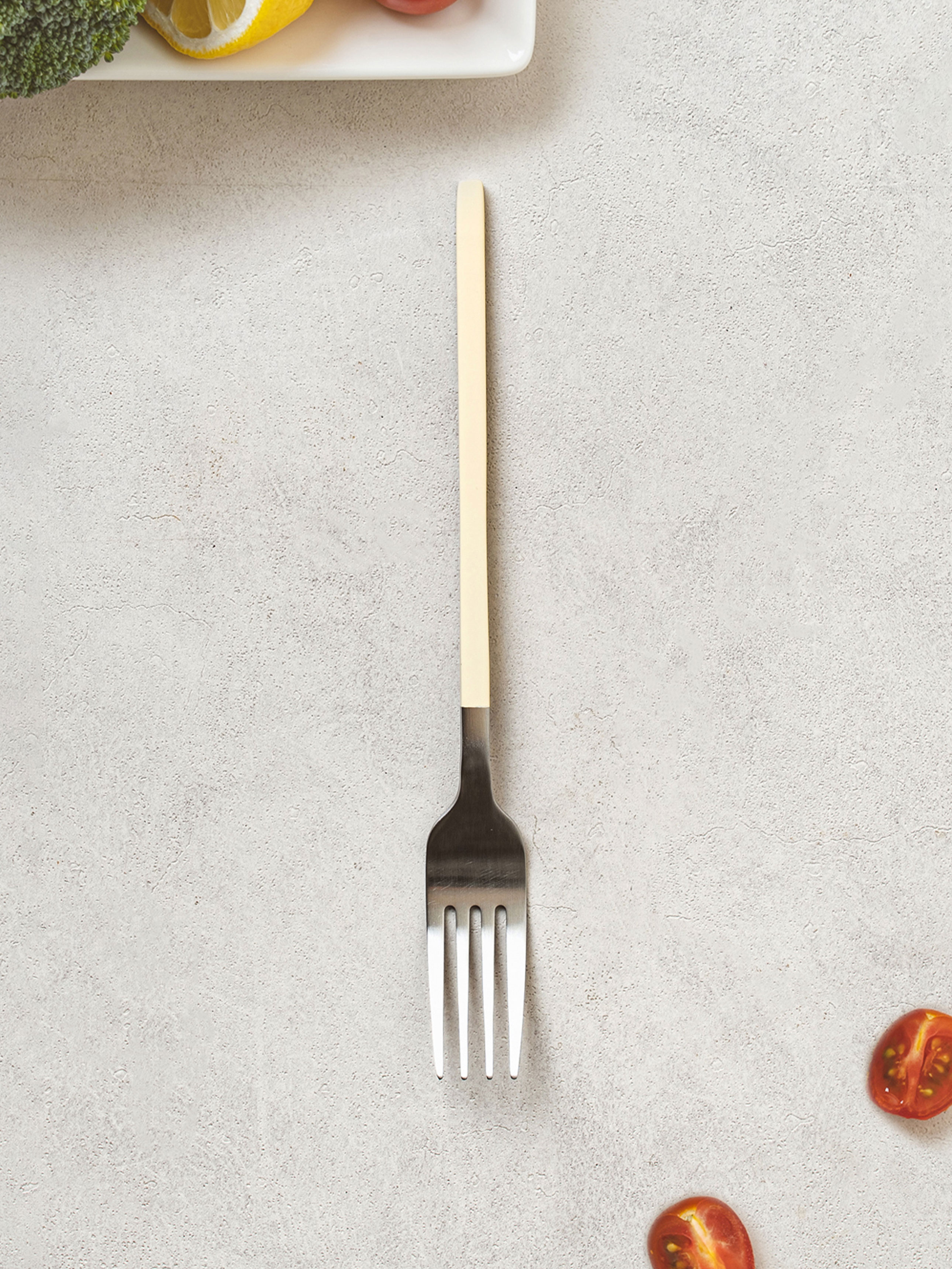 Matte powder handle fork