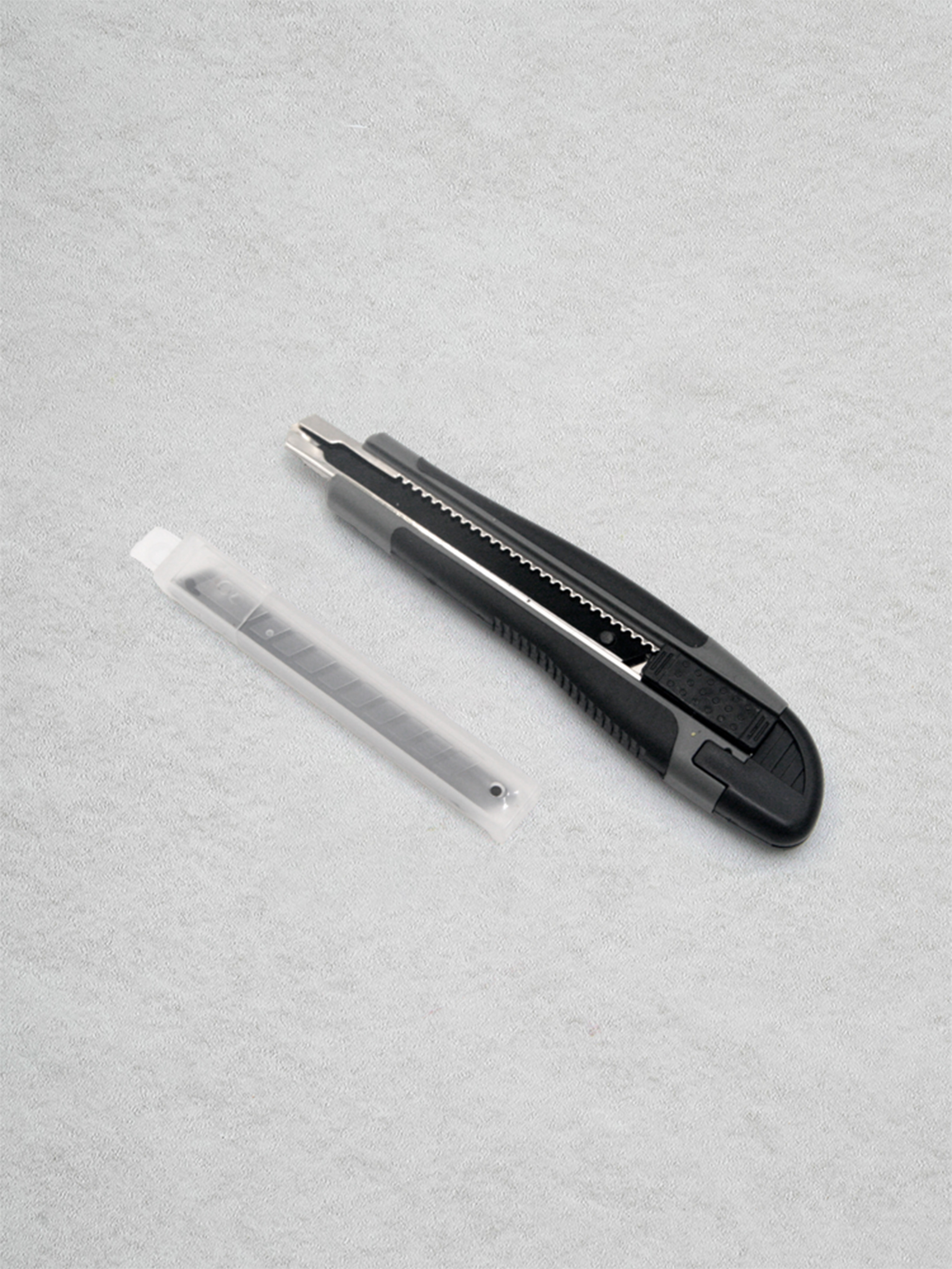 Slide black coated cutter knife grip type refill 5 pcs