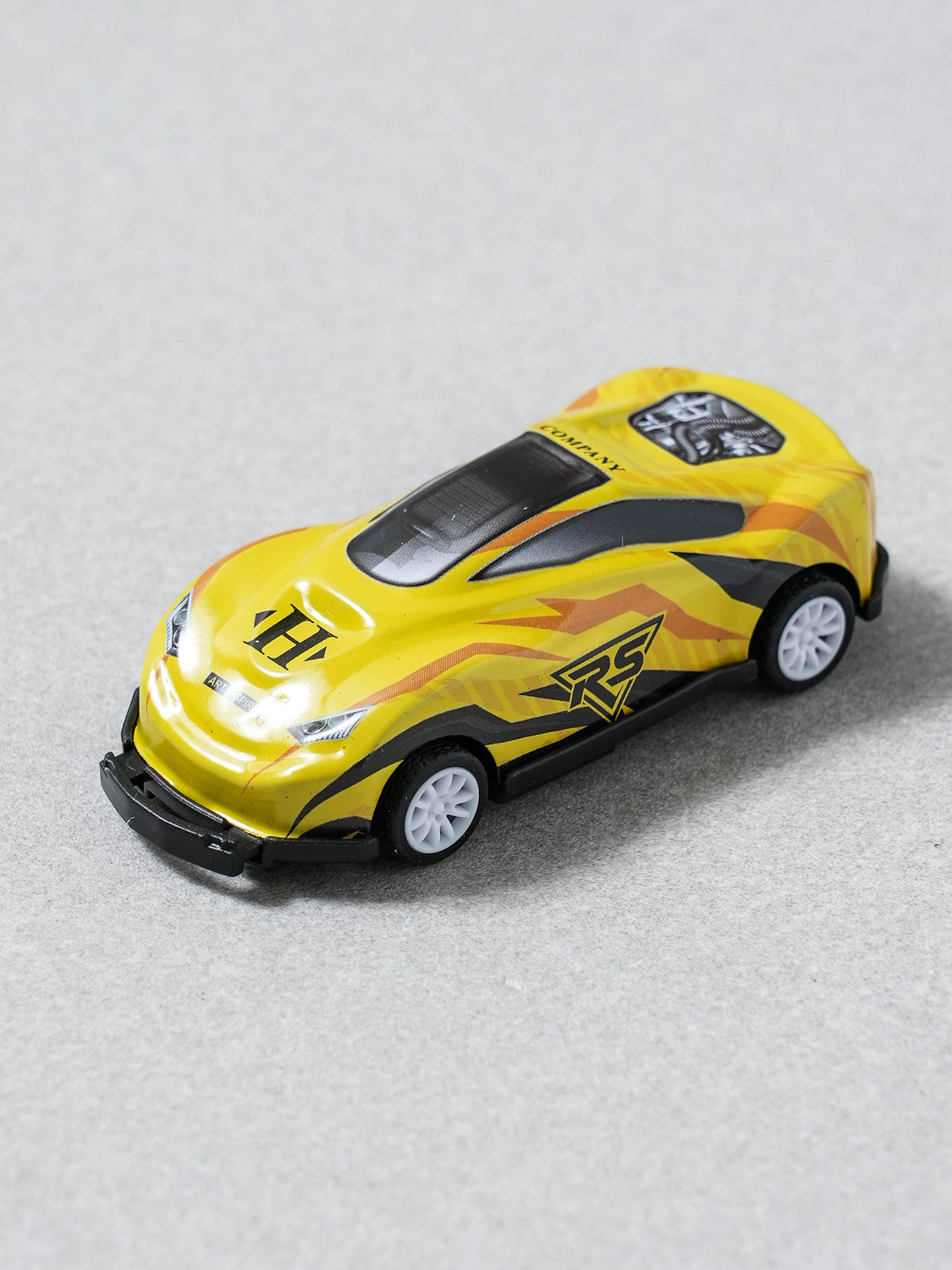jump pullback car yellow