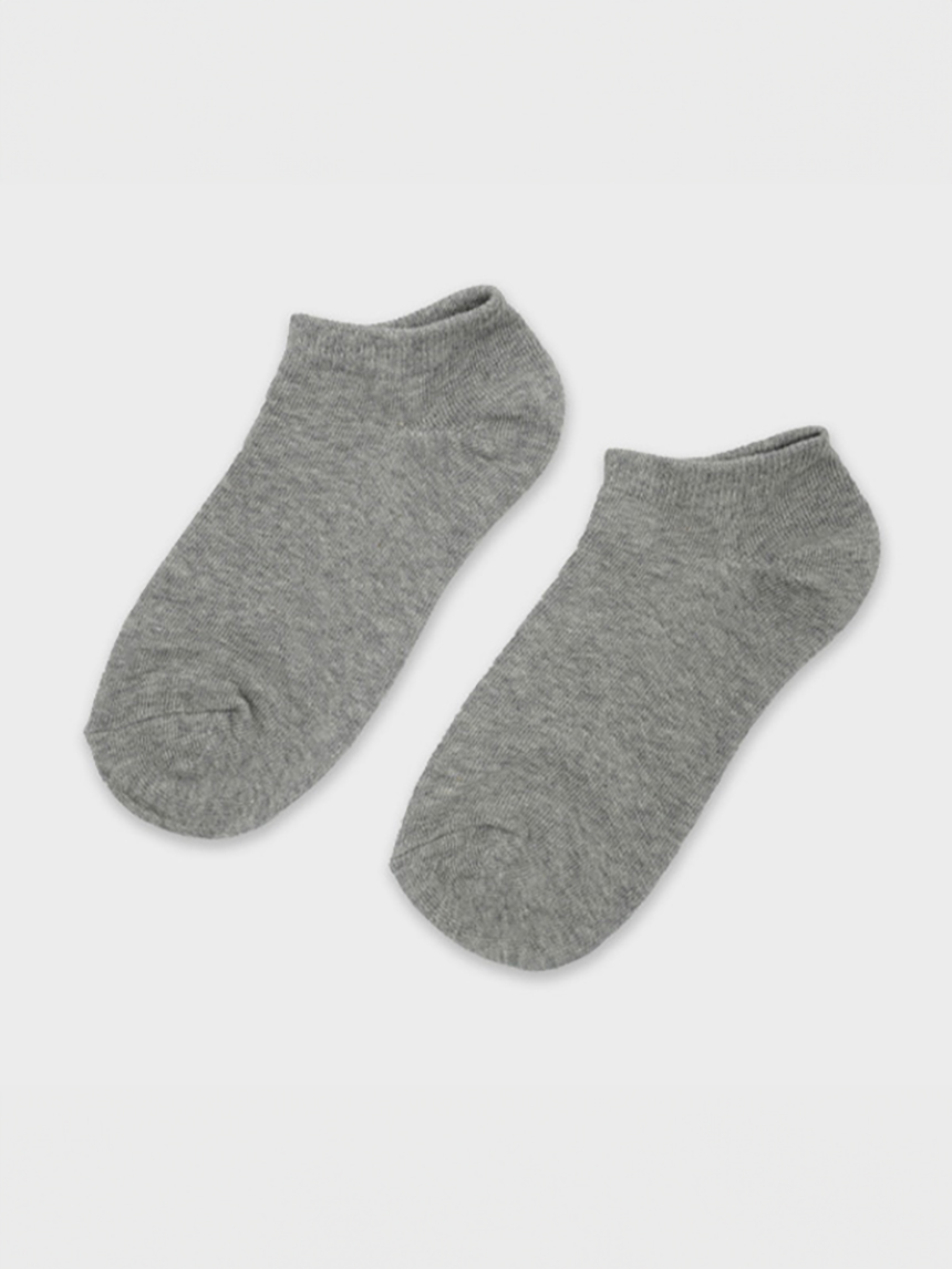 Ankle socks for students
