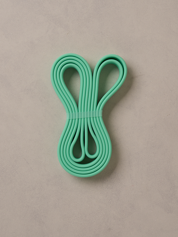 Silicone pull-up band for intermediate level users