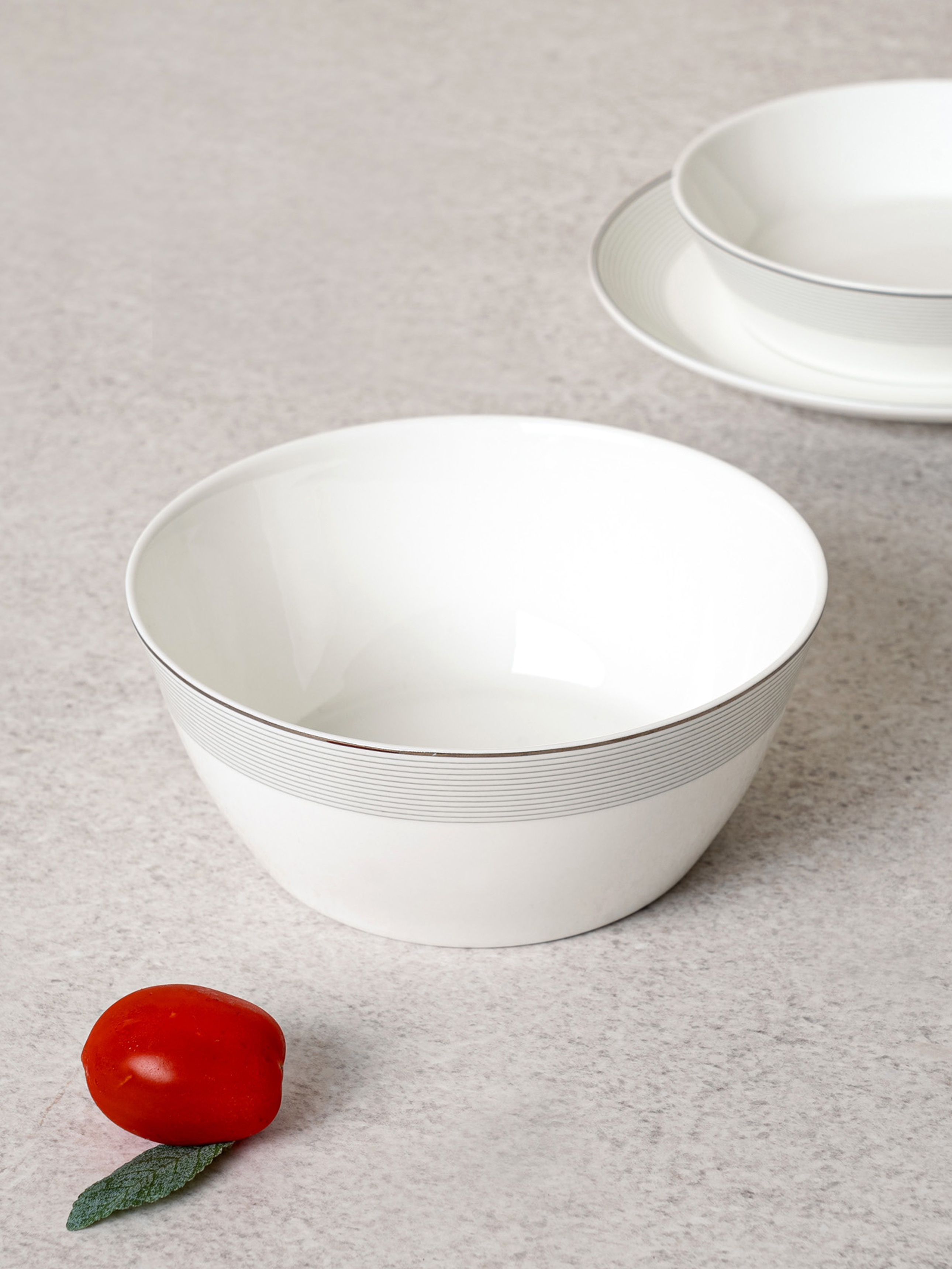 Bone china silver striped bowl 13.5 cm