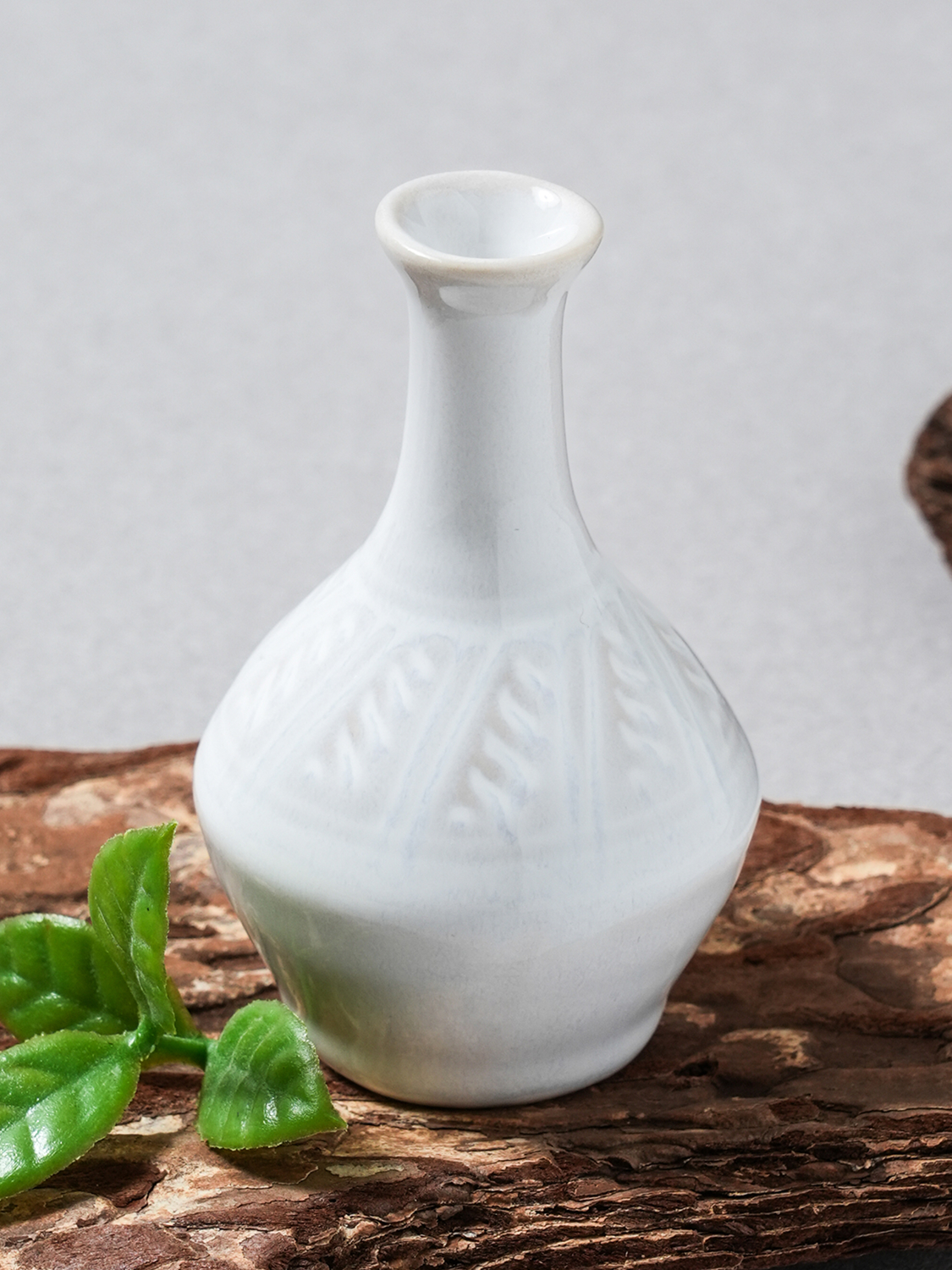 Miniature object low embossed gourd