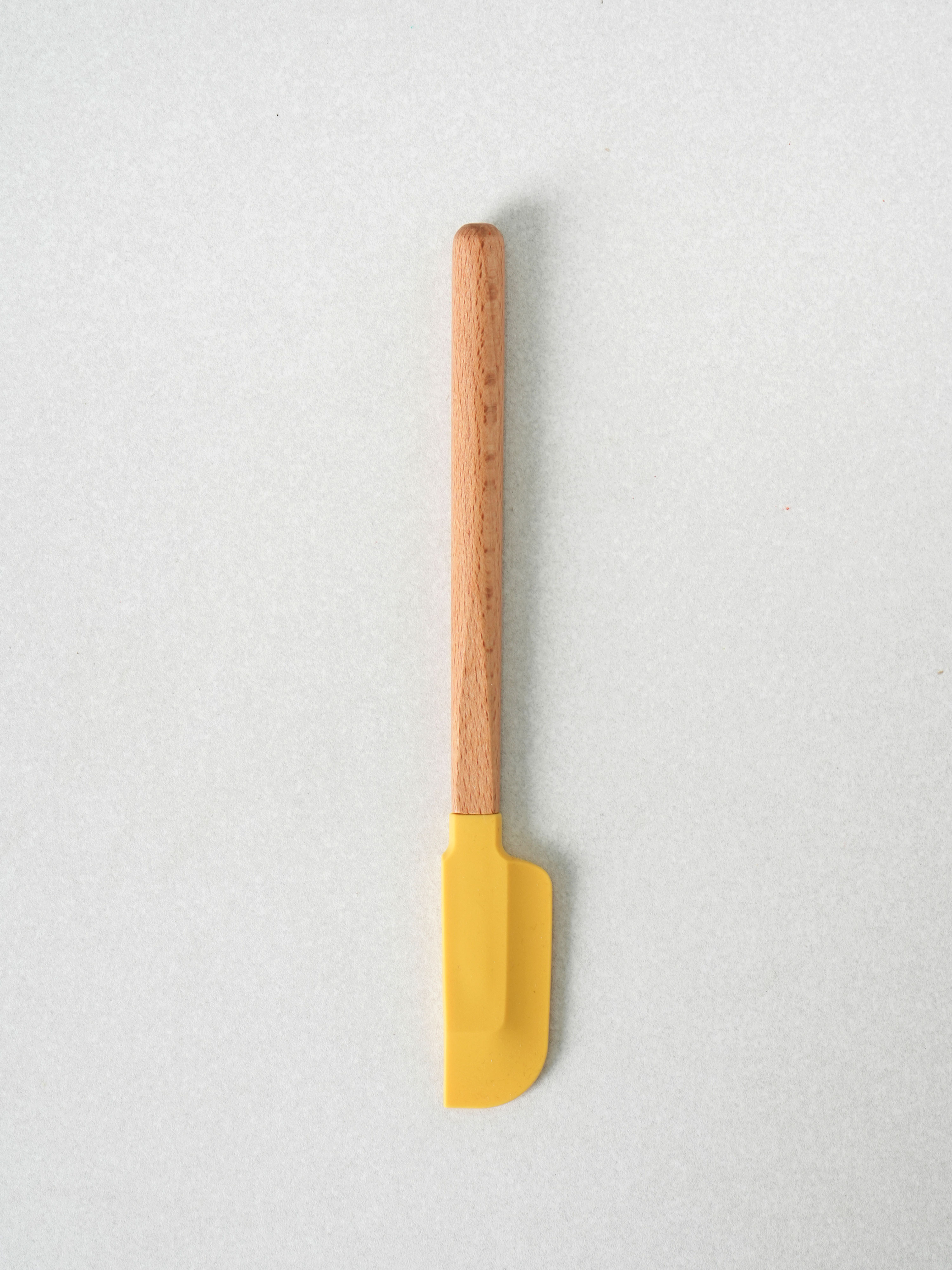 Wood handle economical spatula 22 cm