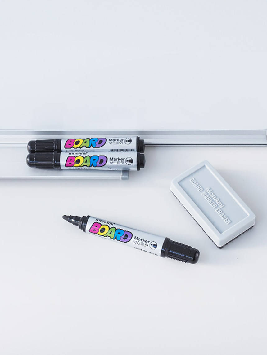 Monami board marker set (black 3 pieces, eraser)