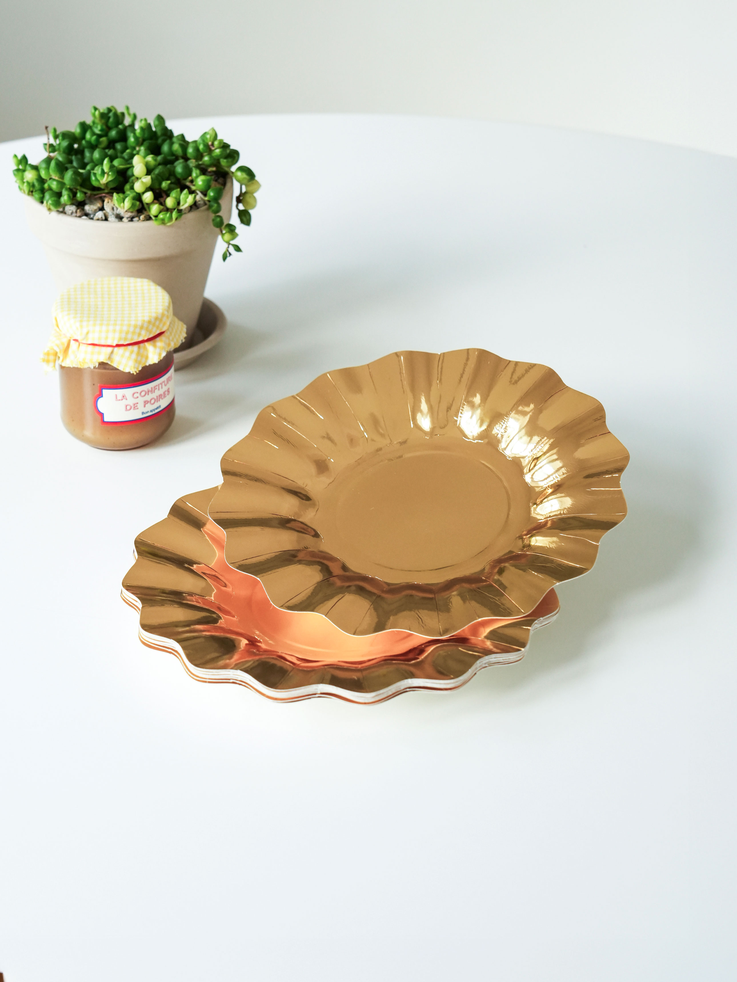 Gold foil plate 21cm, 10 pieces
