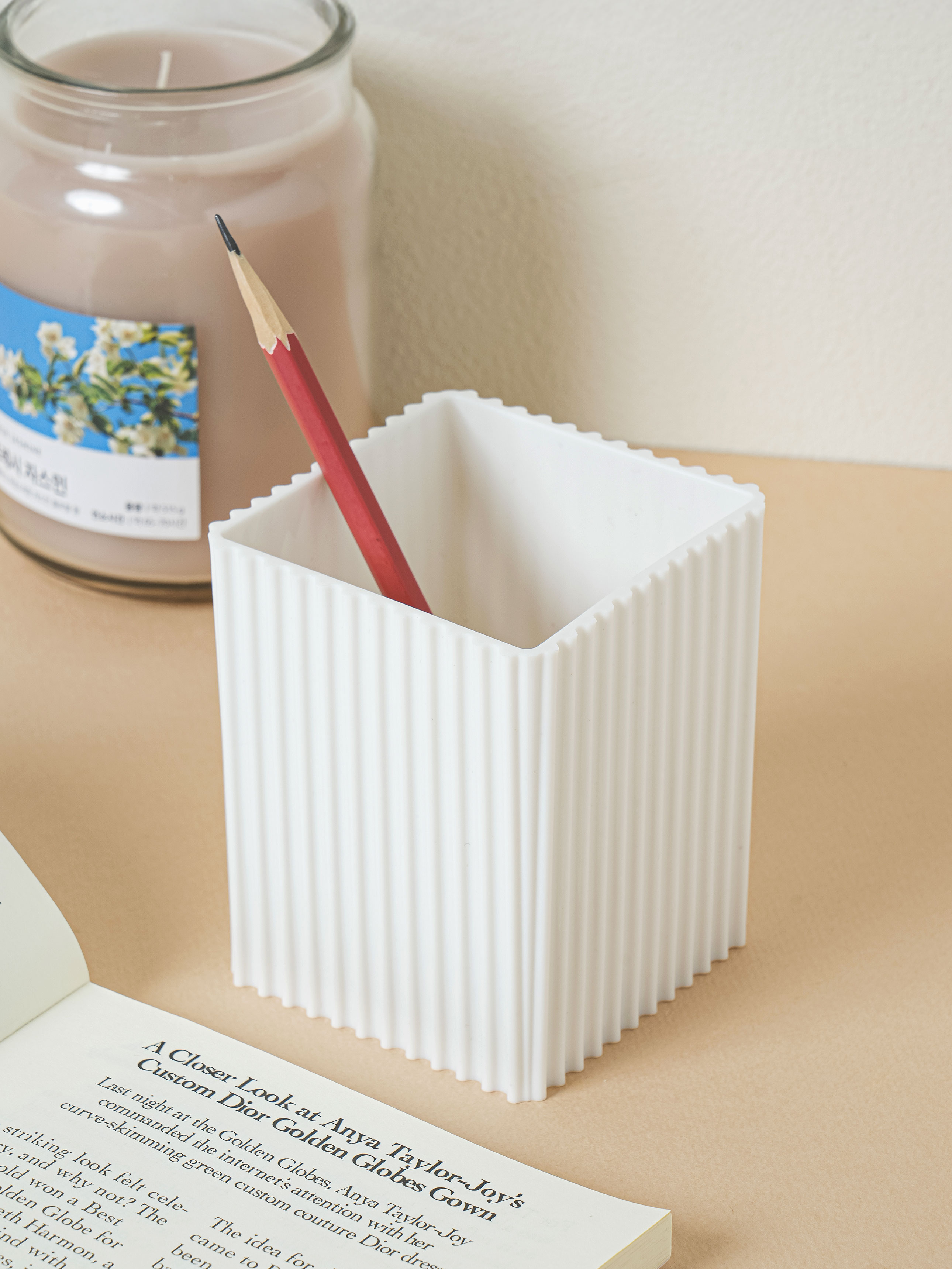 Thembaboard square multi-purpose pen holder