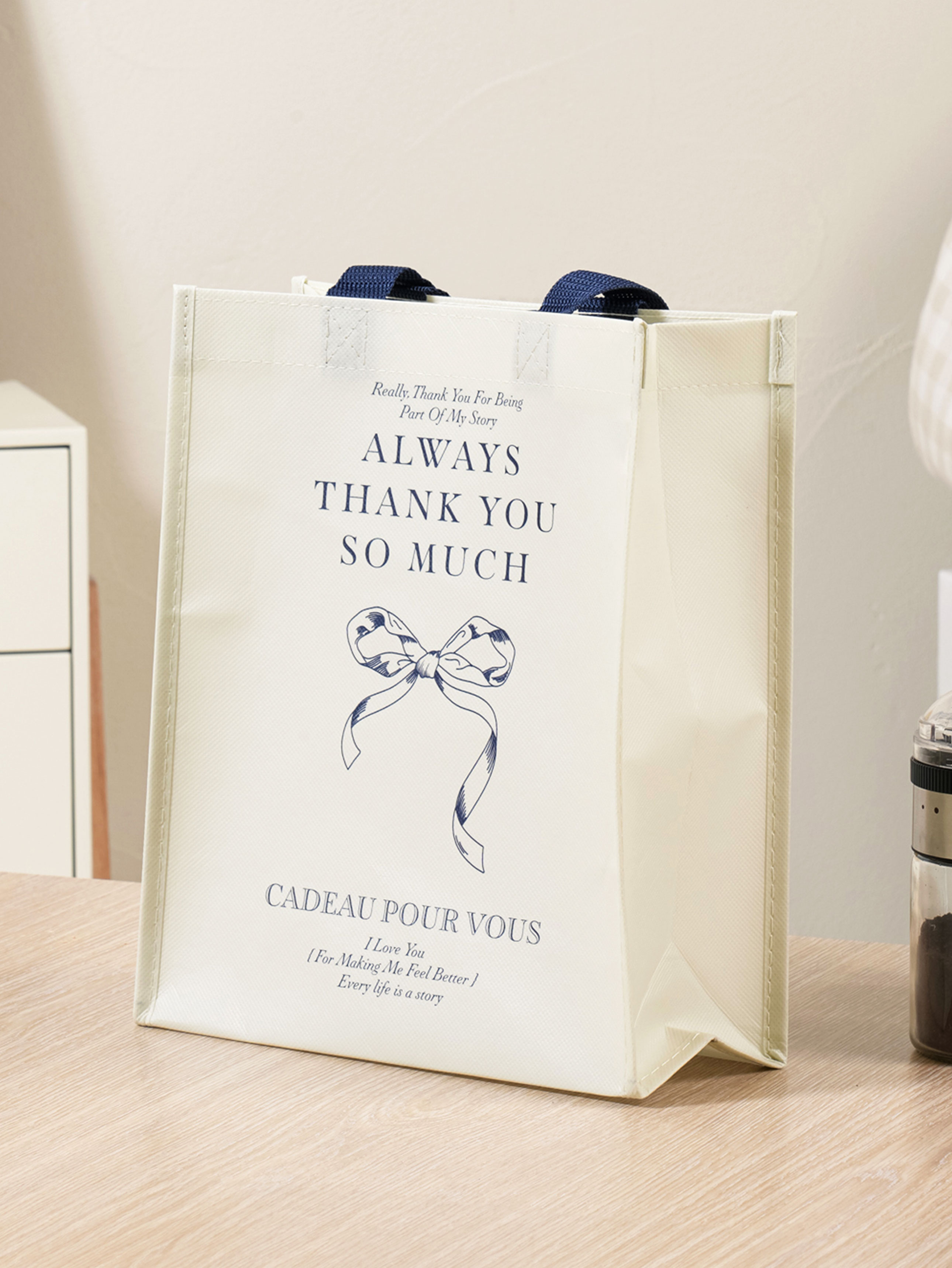 Luxury vertical non-woven bag ivory