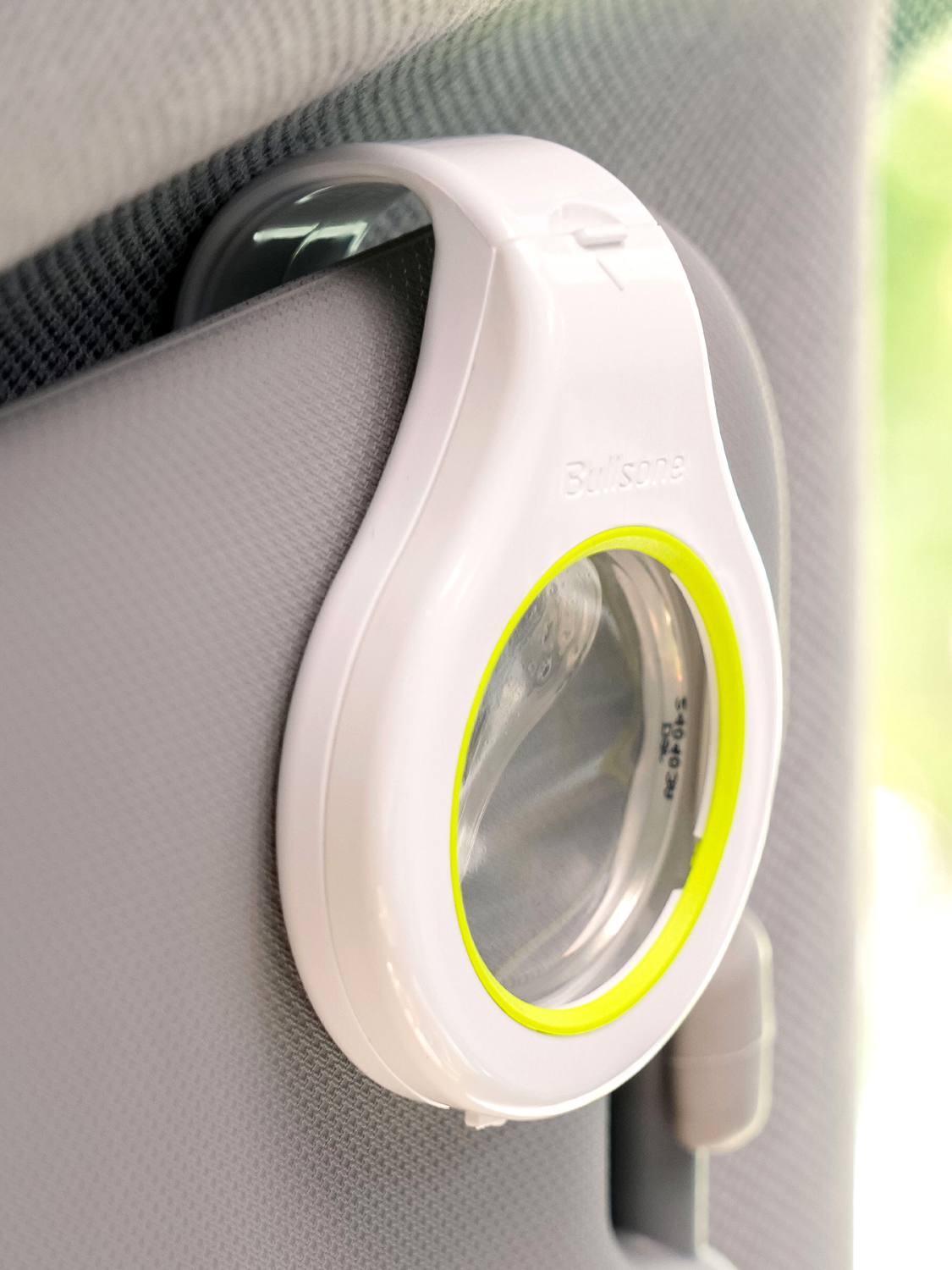Bullsone Sun Visor Clip Type Air Freshener Green Leaf Fragrance