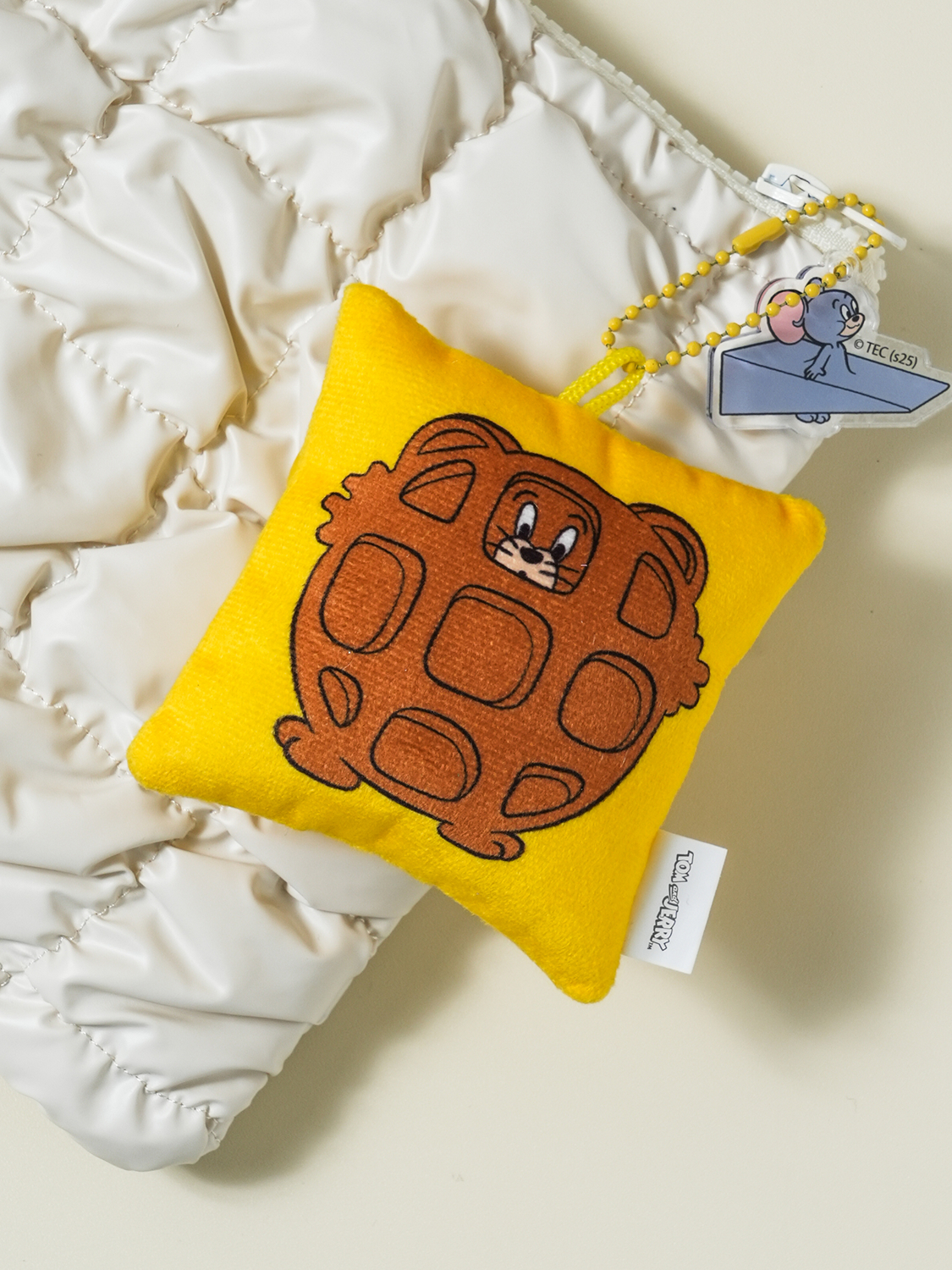 Tom and Jerry Cushion Acrylic Keyring Jerry