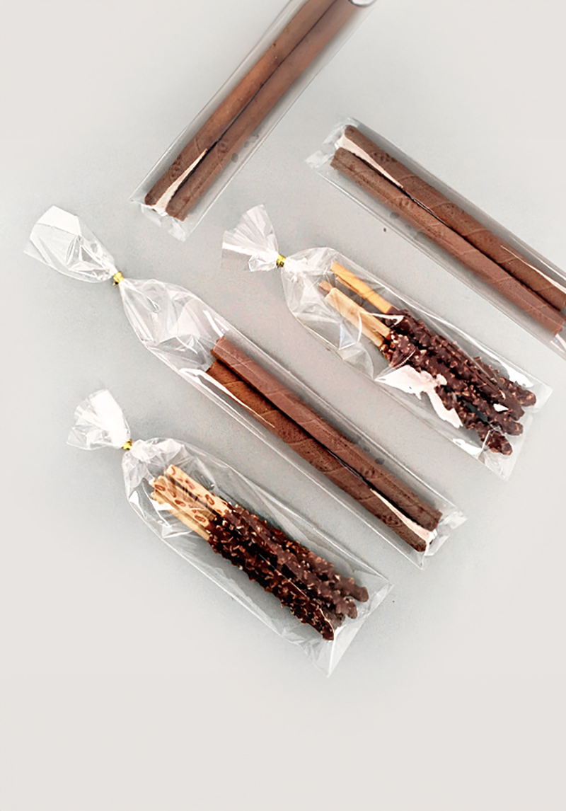 Non-adhesive gift bags 4 x 28 cm, 40 sheets