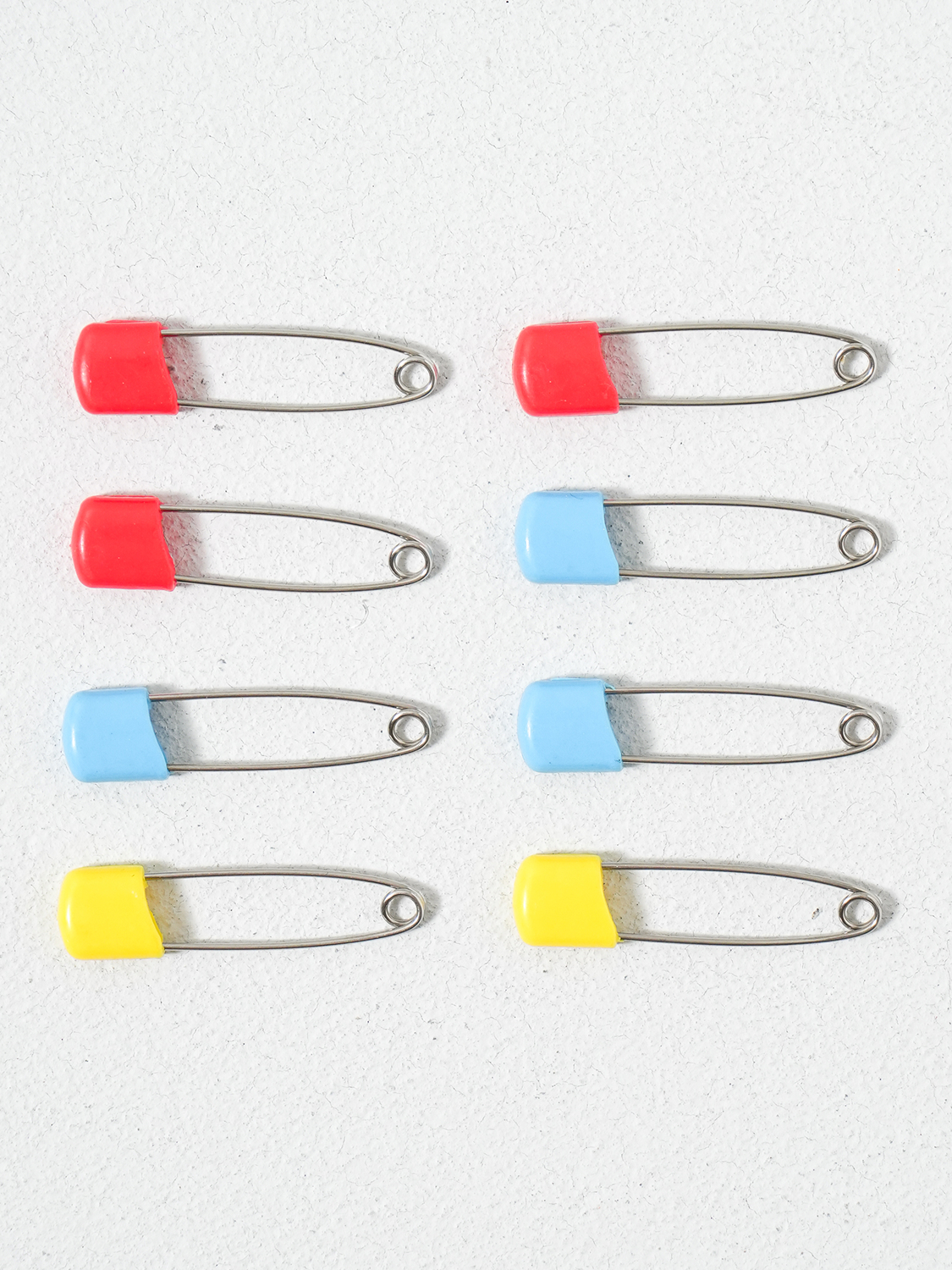 8 safety clothes pins (approx. 4.2cm)