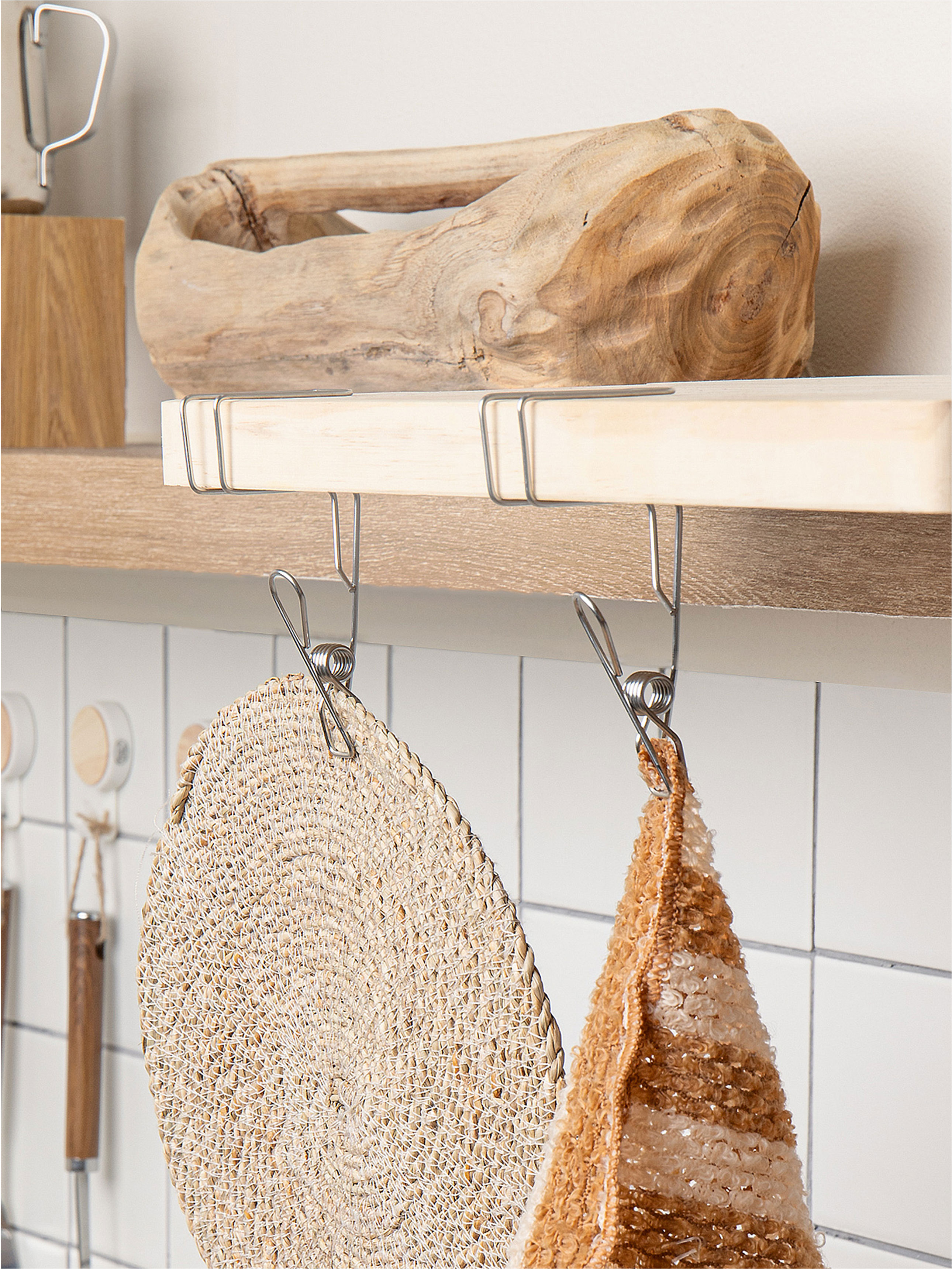 2 shelf hanging clips