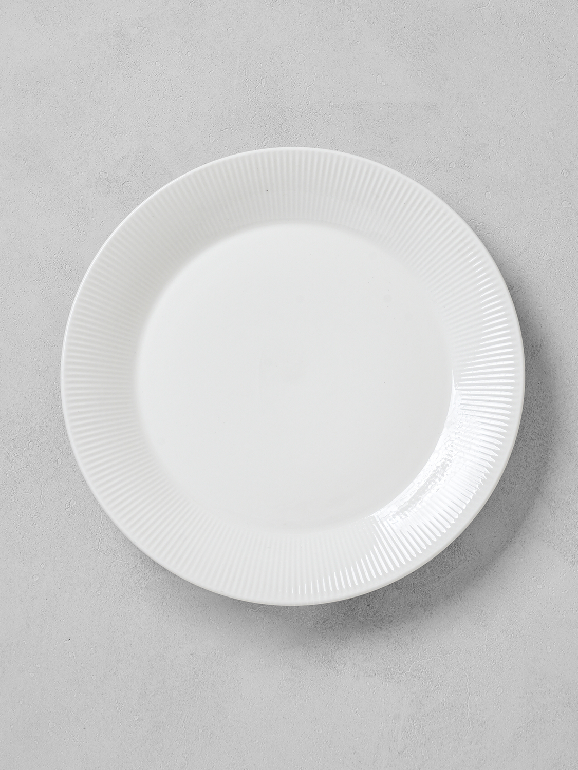 Pleated embossed plate 19 cm